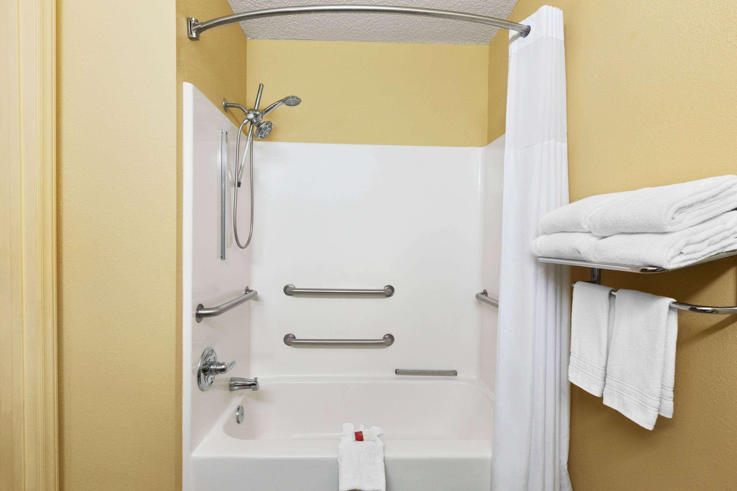 Microtel Inn & Suites By Wyndham Thomasville/High