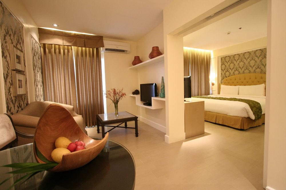 Hotel St. Ellis by null