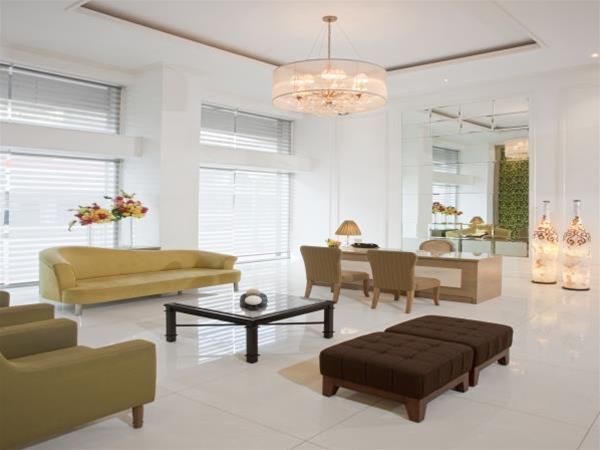 Hotel St. Ellis by null