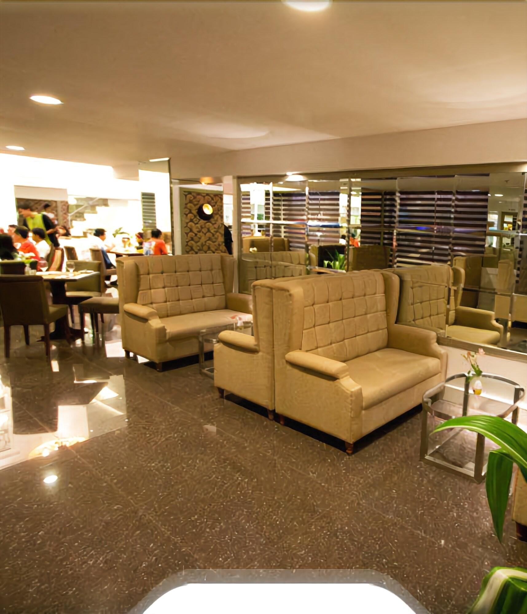 Hotel St. Ellis