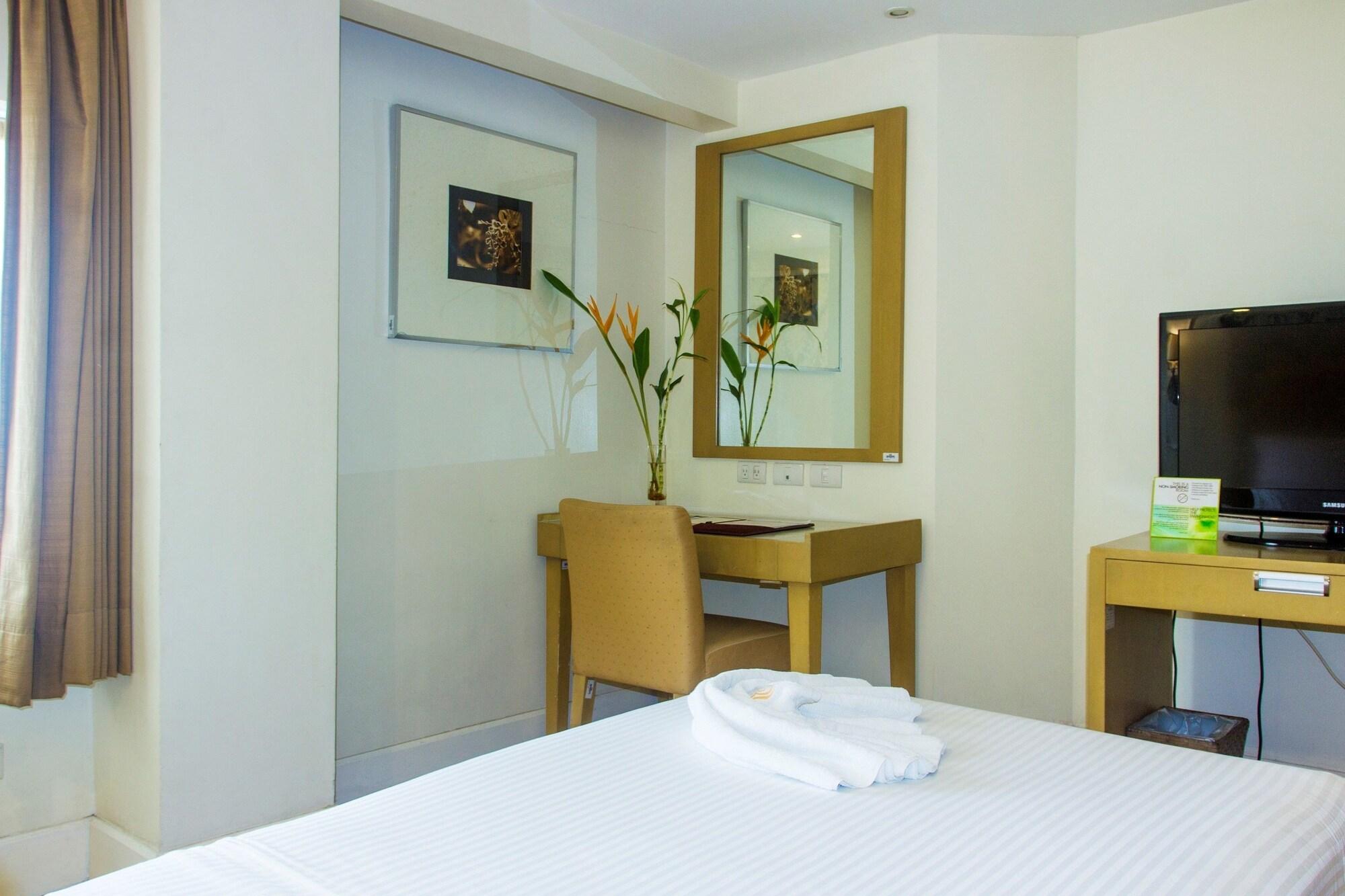 Hotel St. Ellis by null