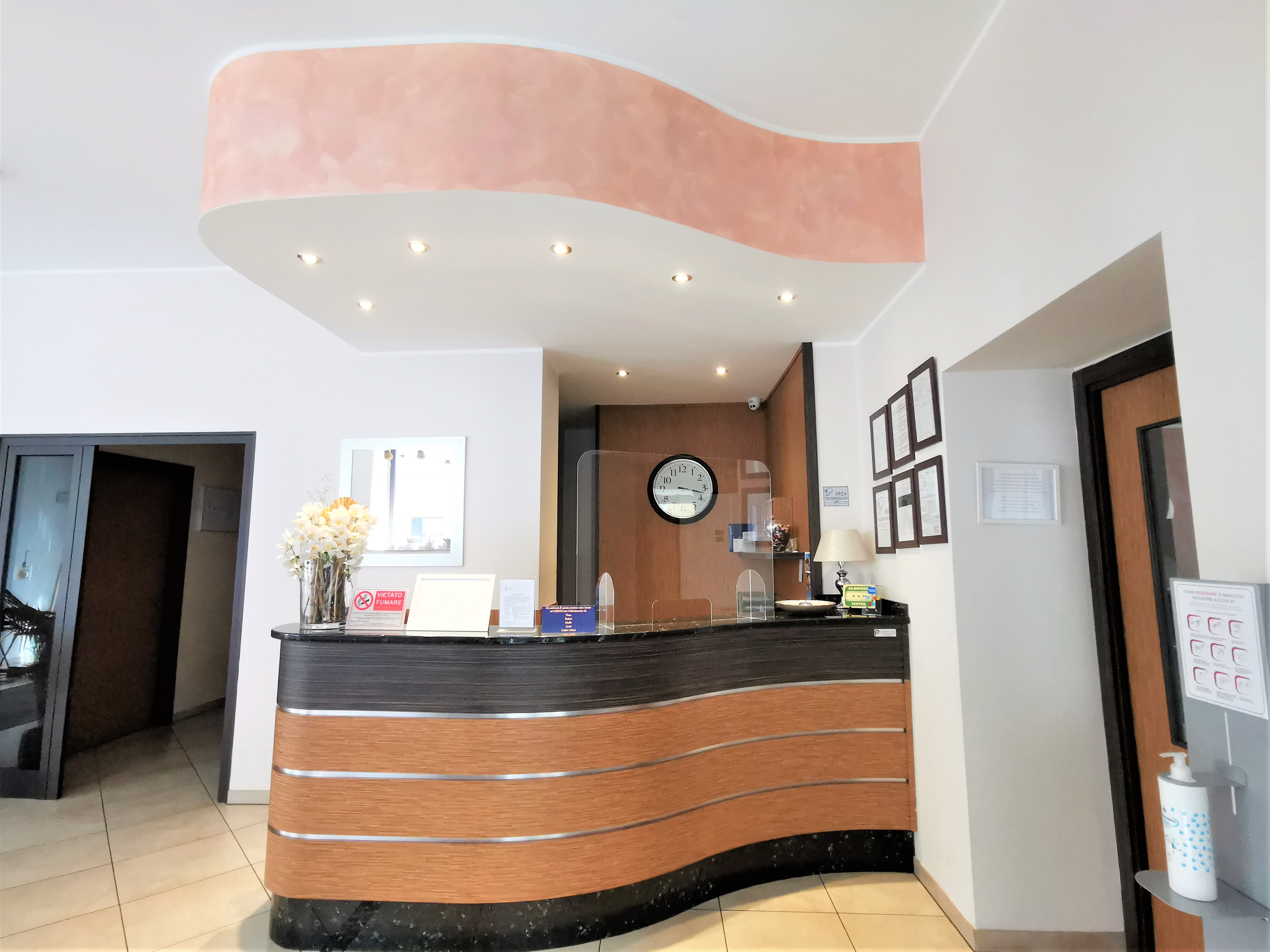 Hotel Venini - photo