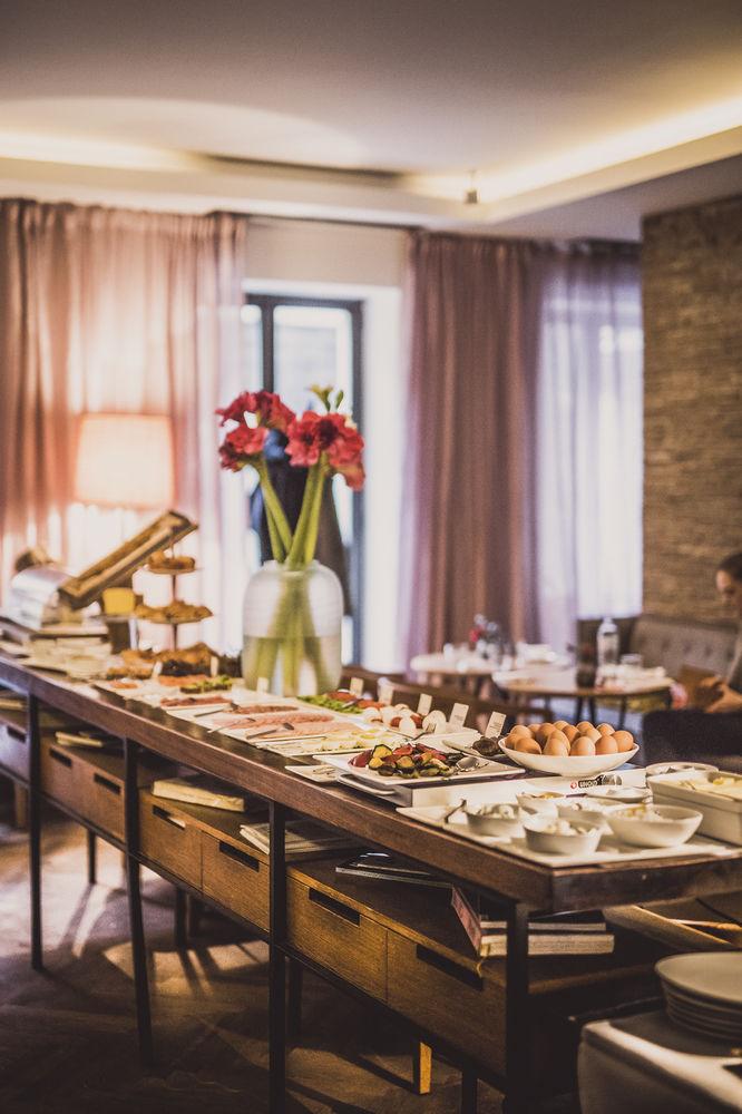Cortiina Hotel by null