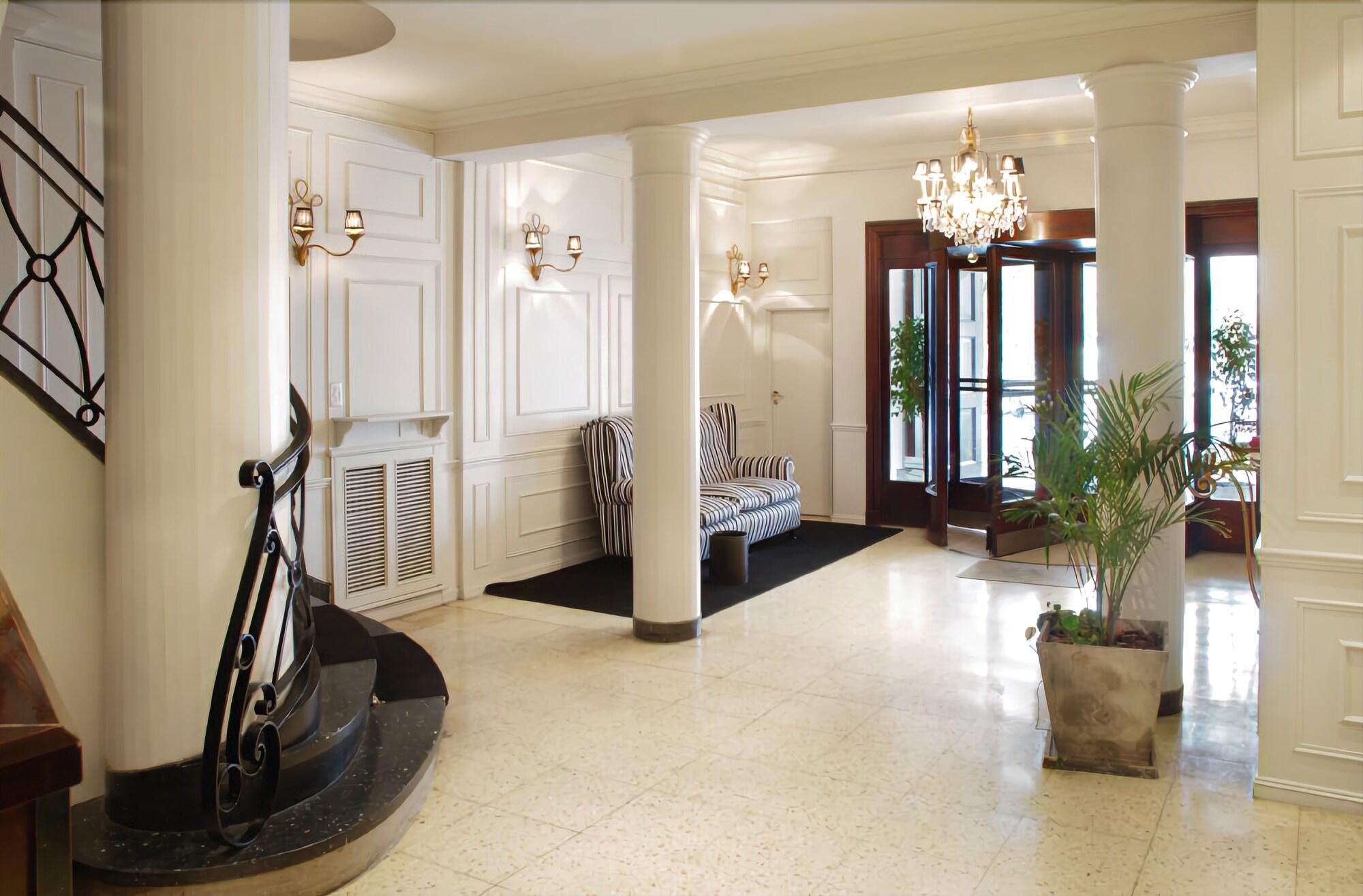 Gran Hotel Panamericano by null