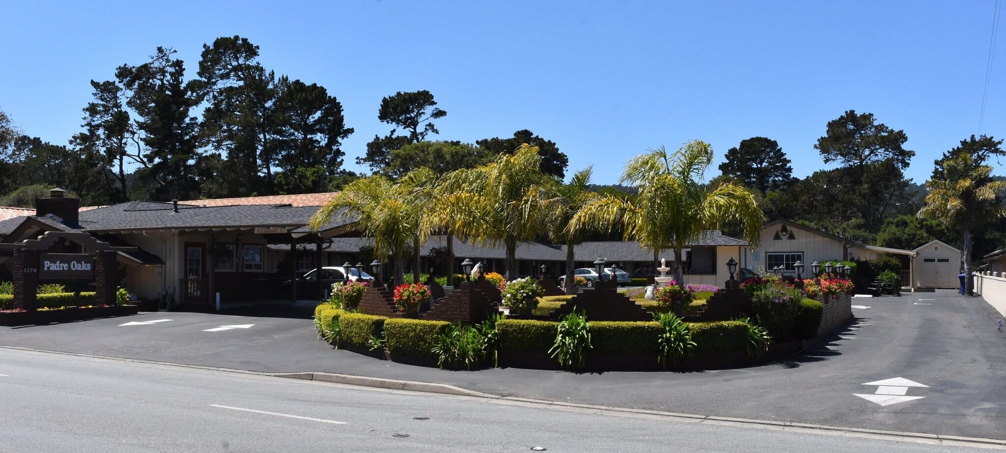 Padre Oaks Hotel