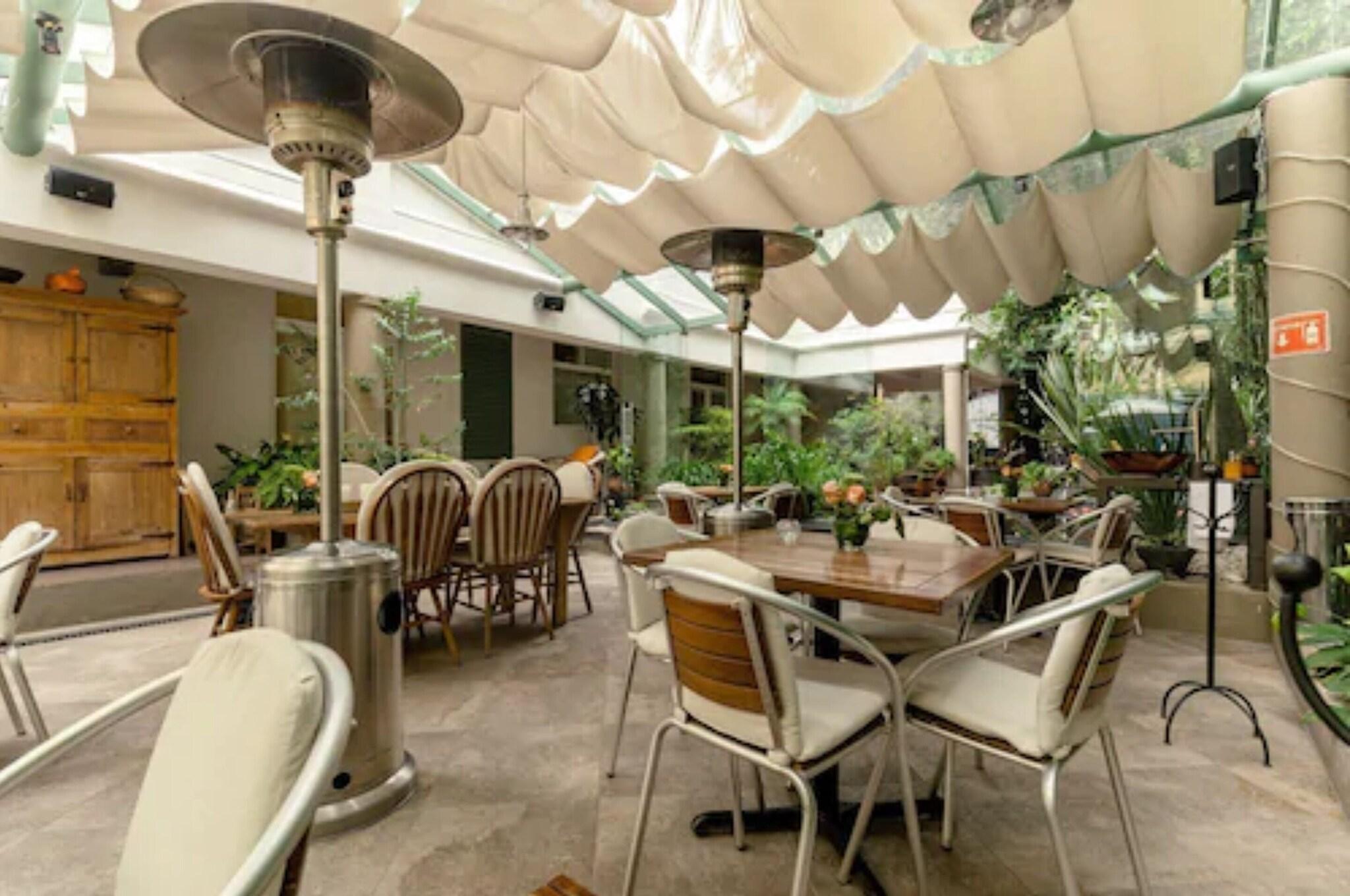 Hotel Villa Condesa by null