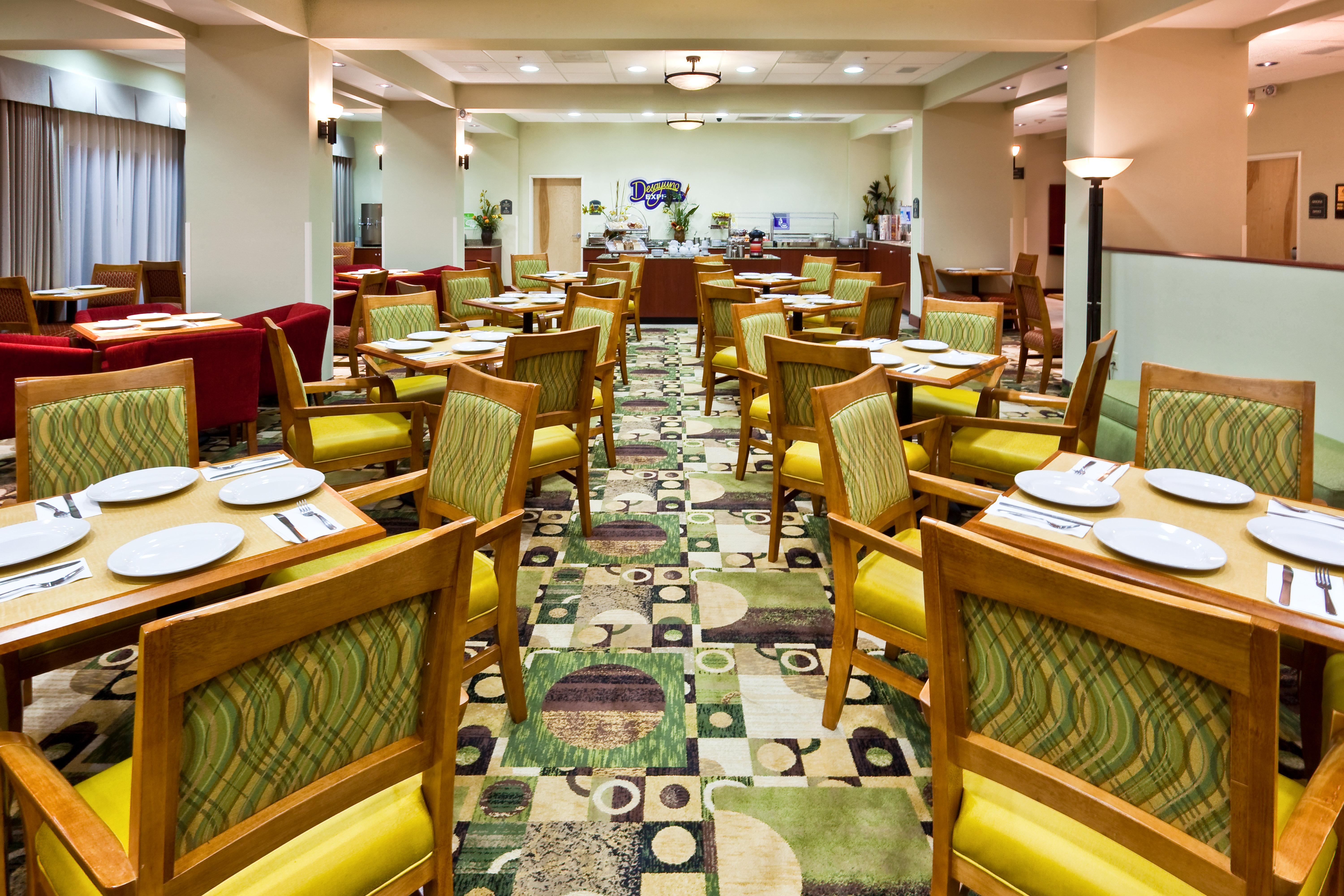 Holiday Inn Express Hotel & Suites Monterrey Aerop
