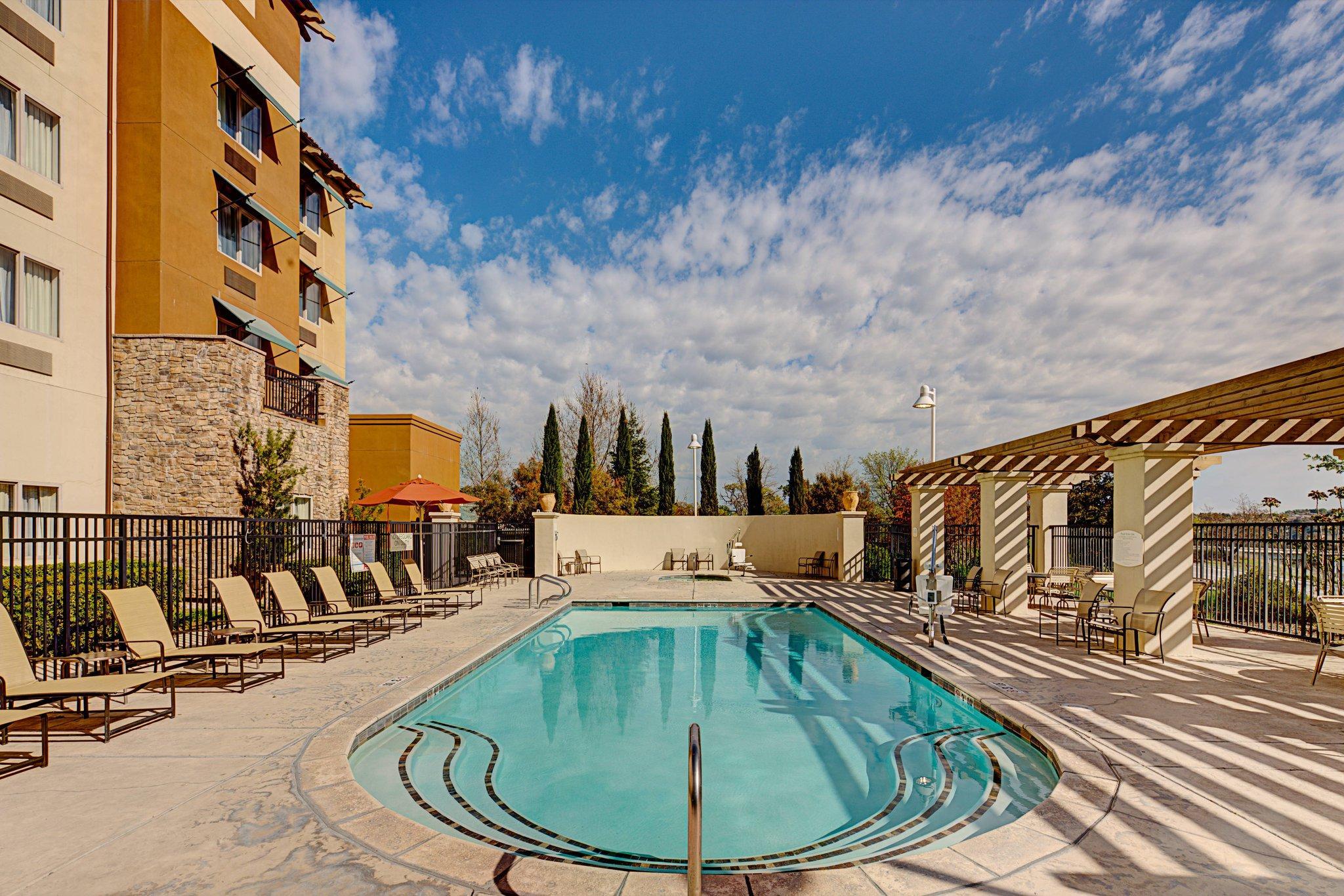 Courtyard by Marriott Paso Robles image