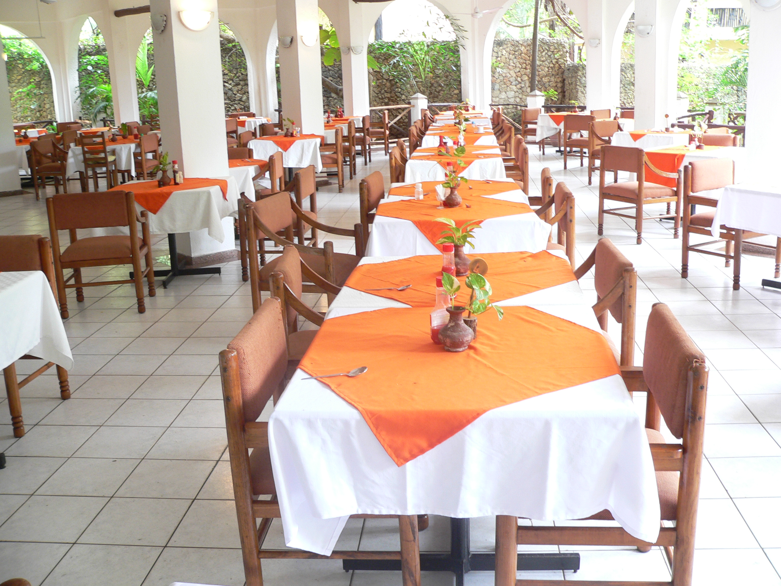 Plaza Beach Hotel