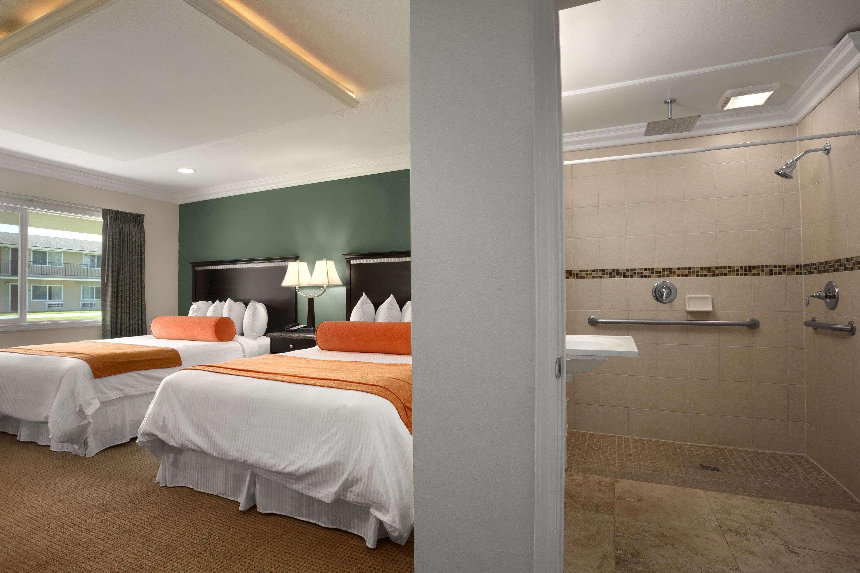 Travelodge By Wyndham Santa Maria