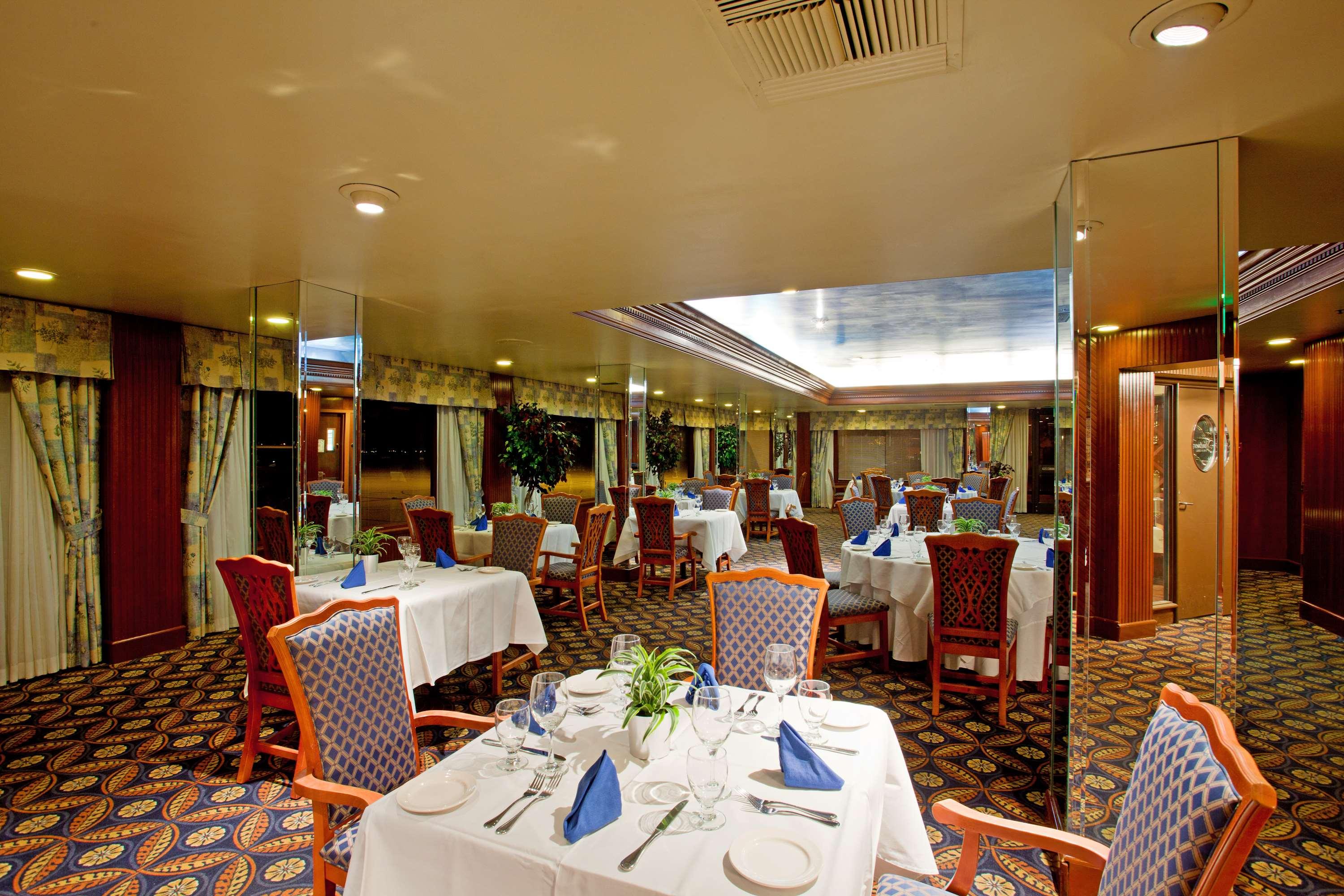 Radisson Santa Maria