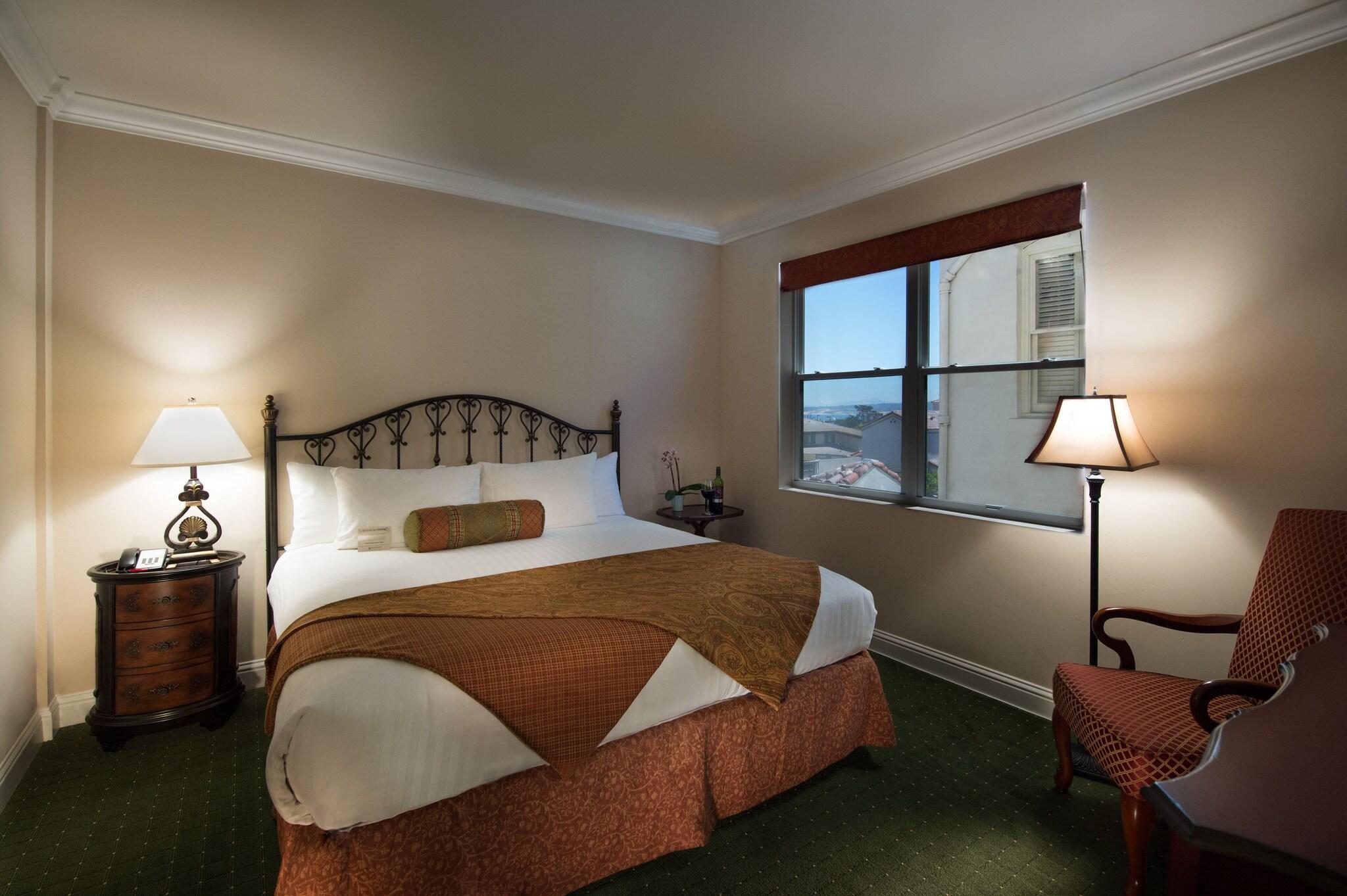 The Monterey Hotel by null