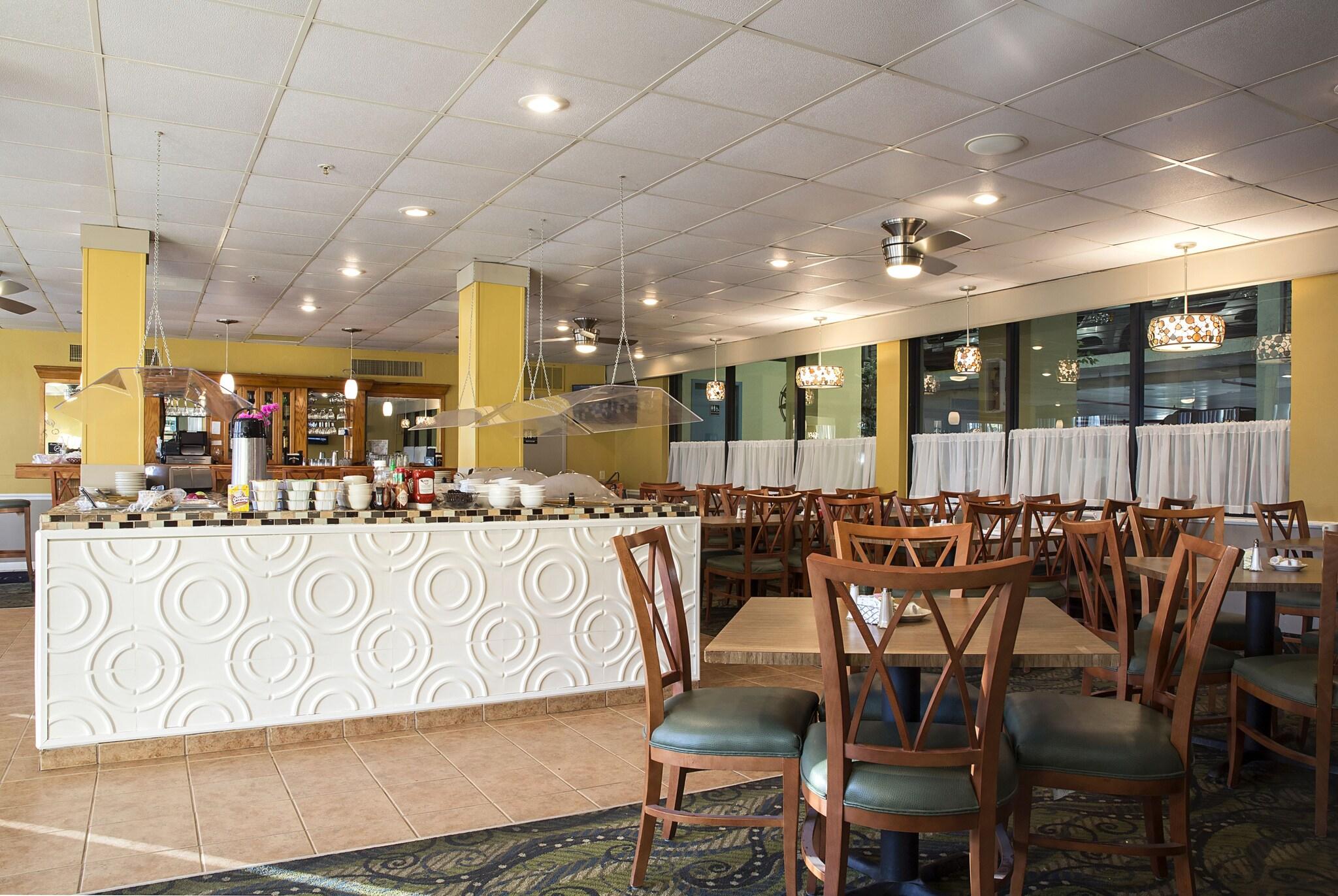 Grande Shores Ocean Resort