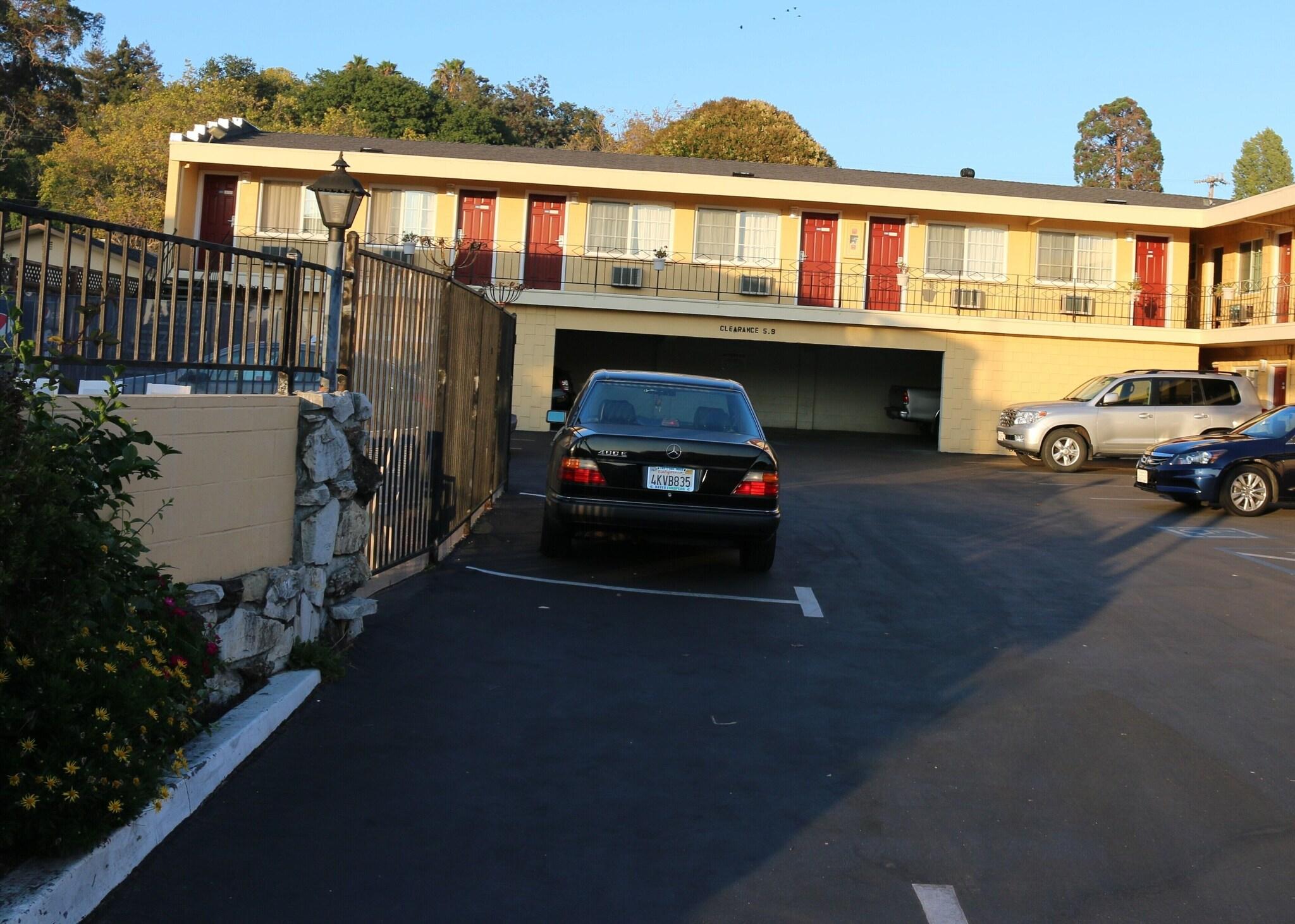 The Islander Motel