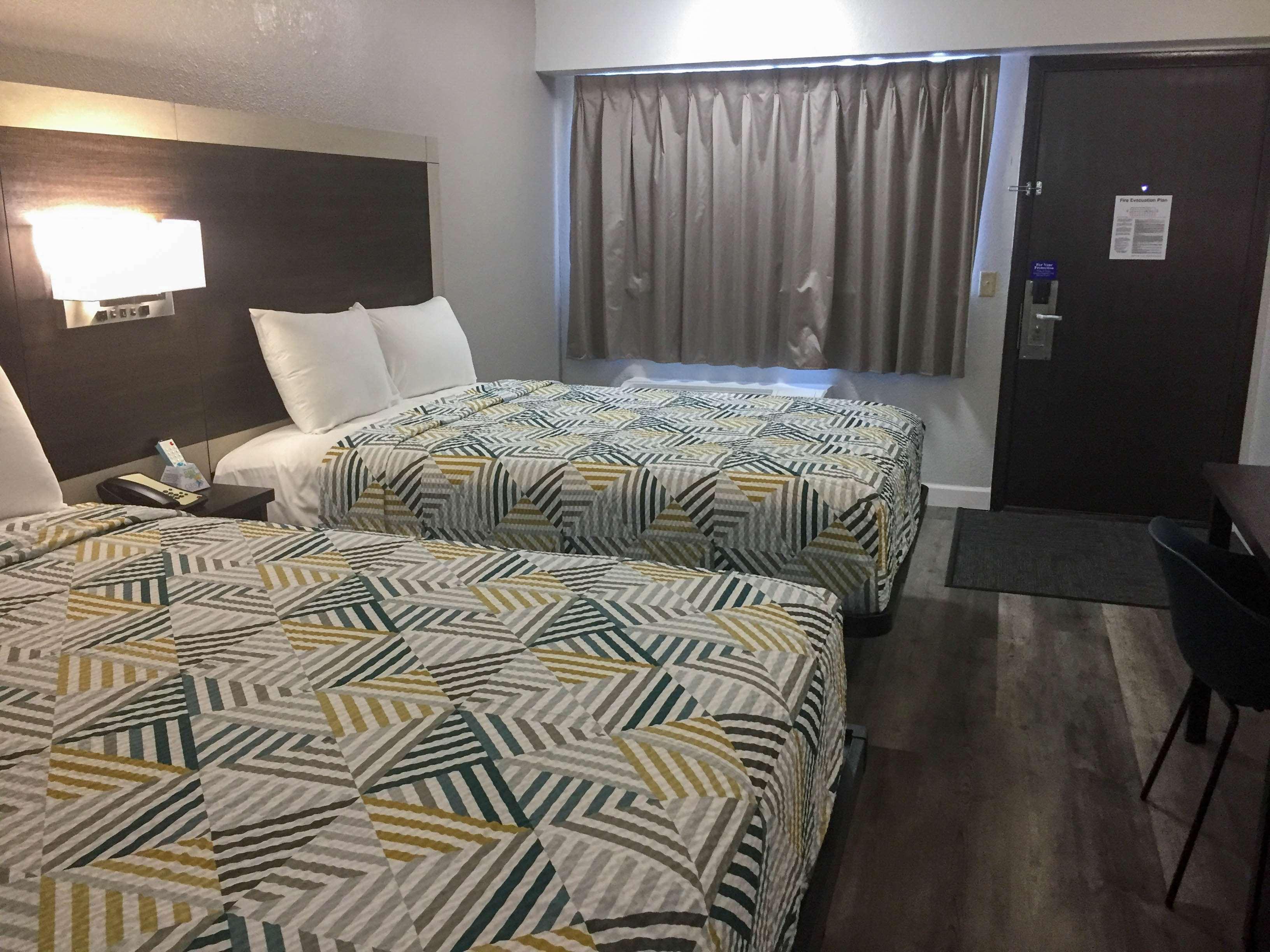 Norwood Inn & Suites