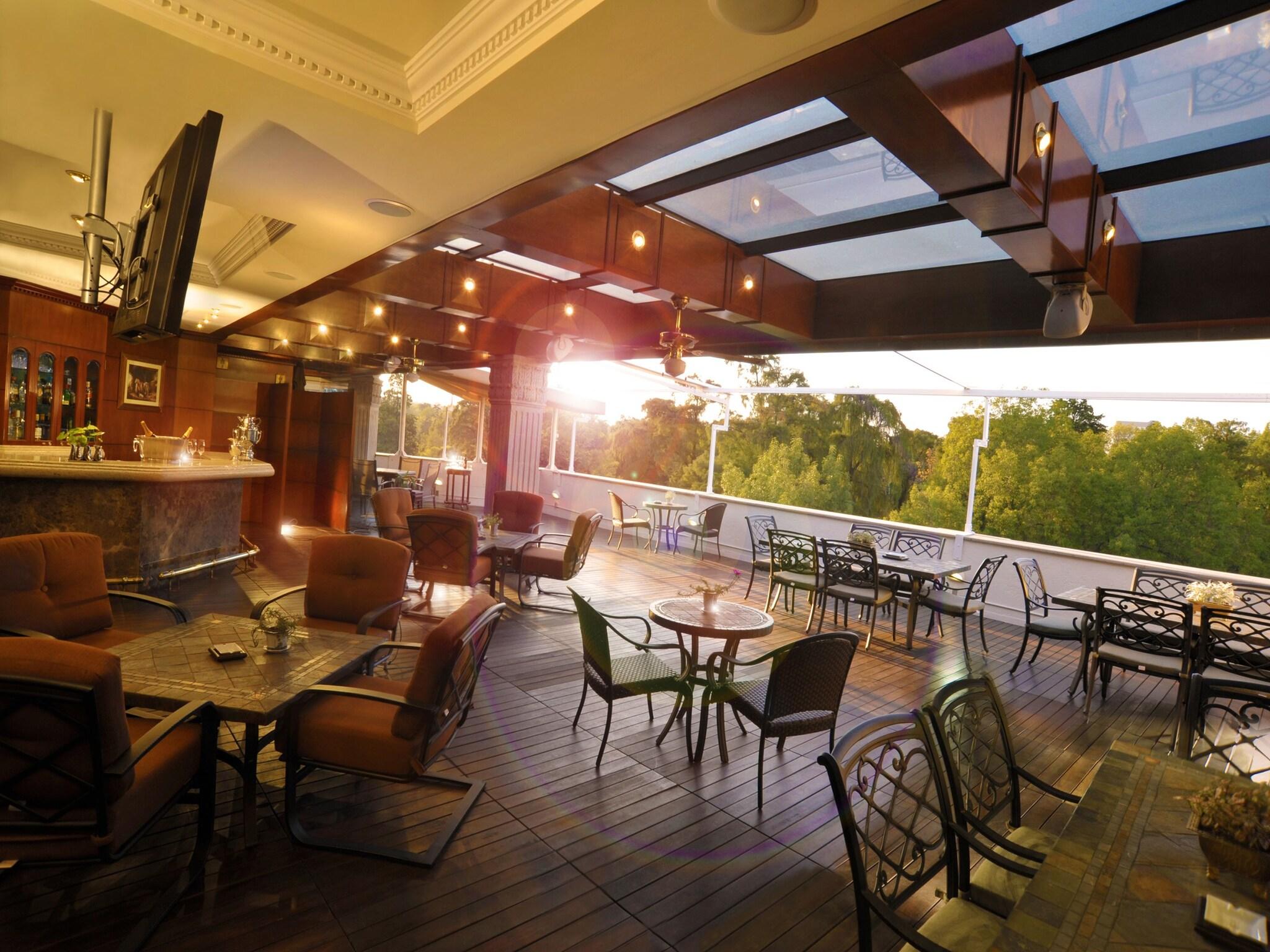 The Green Park Hotel by null