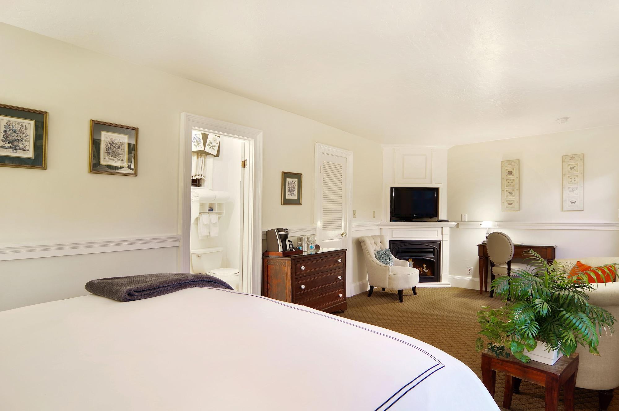 Babbling Brook Inn by null