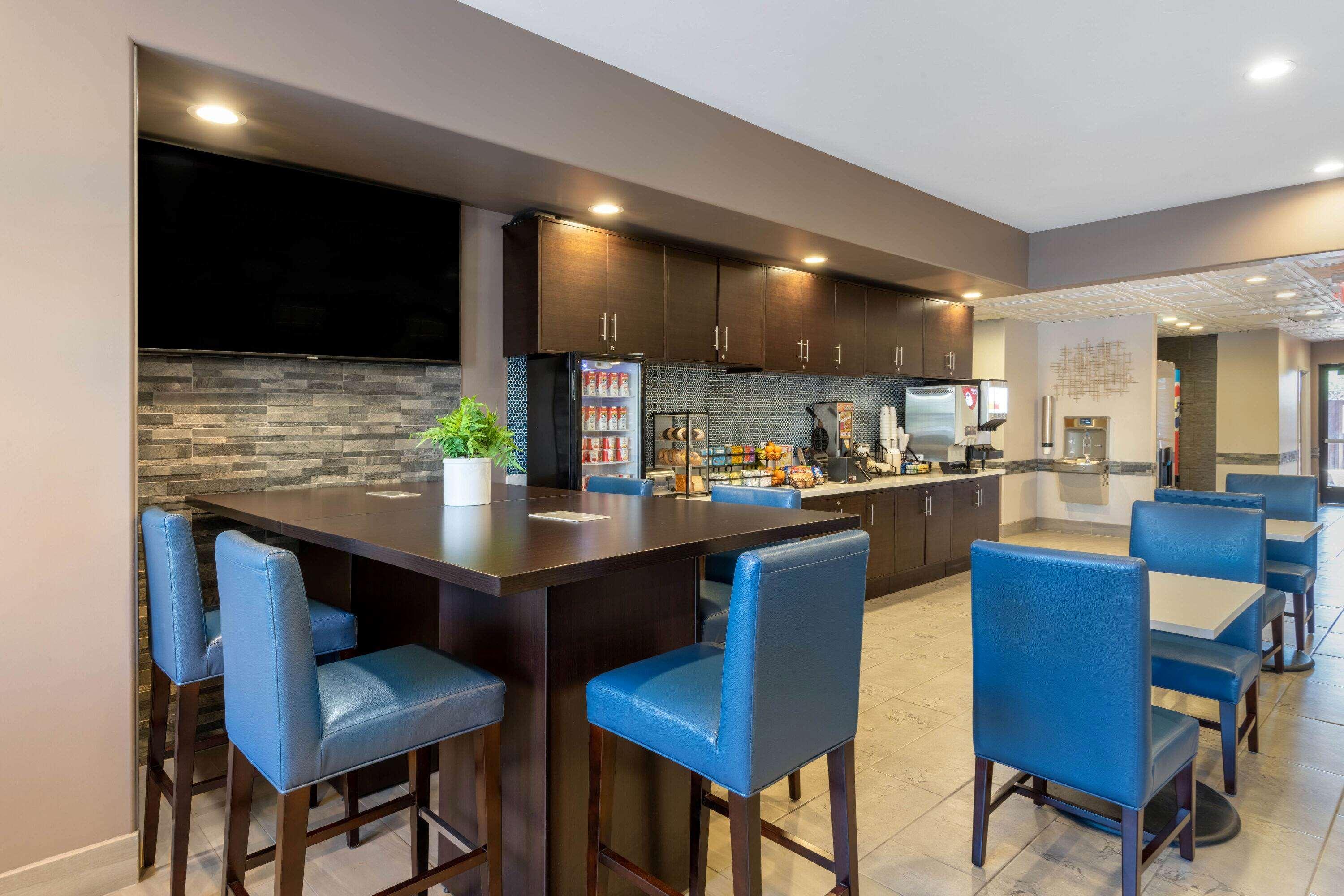Microtel Inn & Suites By Wyndham Tracy