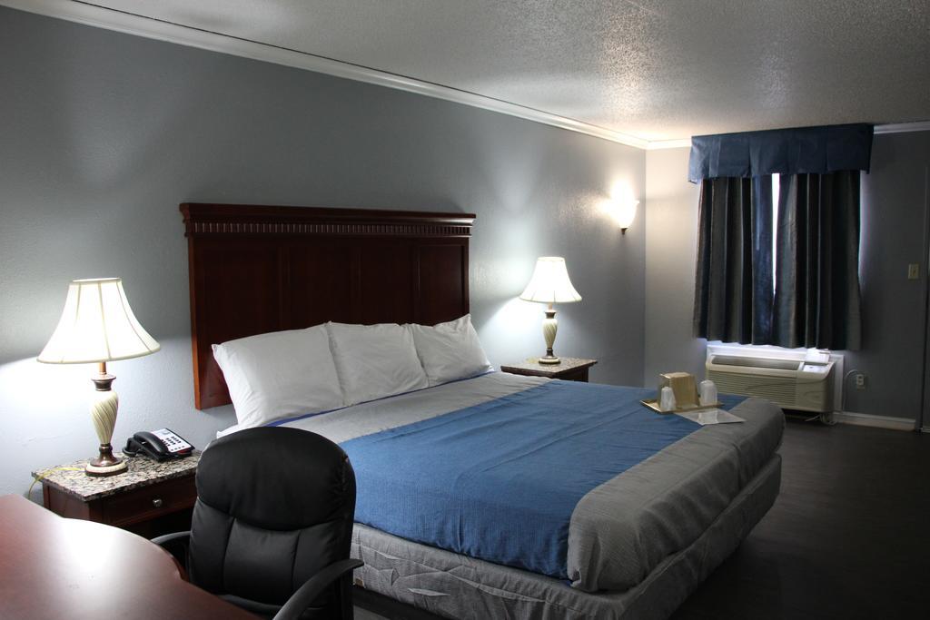 Antioch Quarters Inn