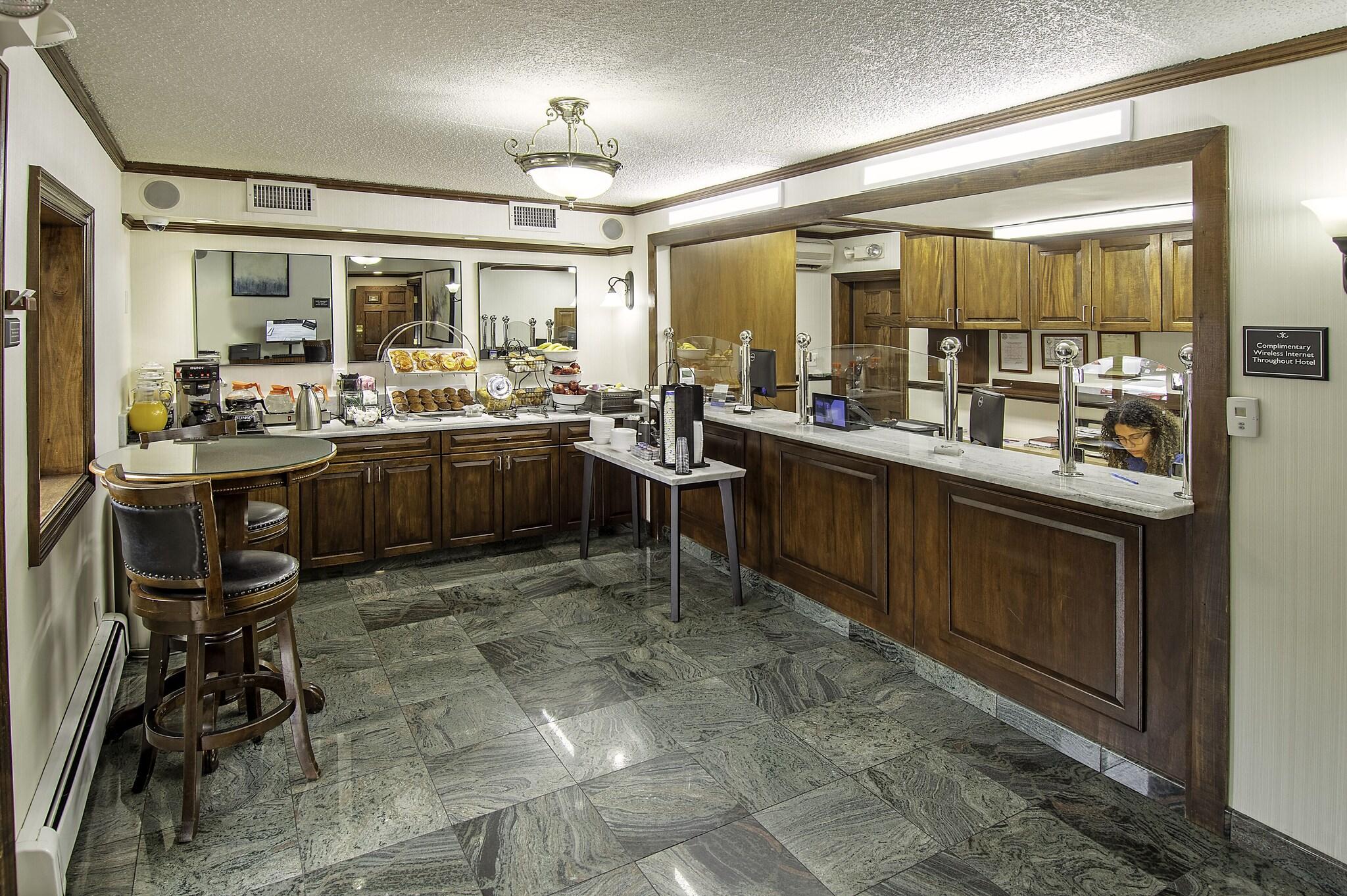 The Holland Hotel by null