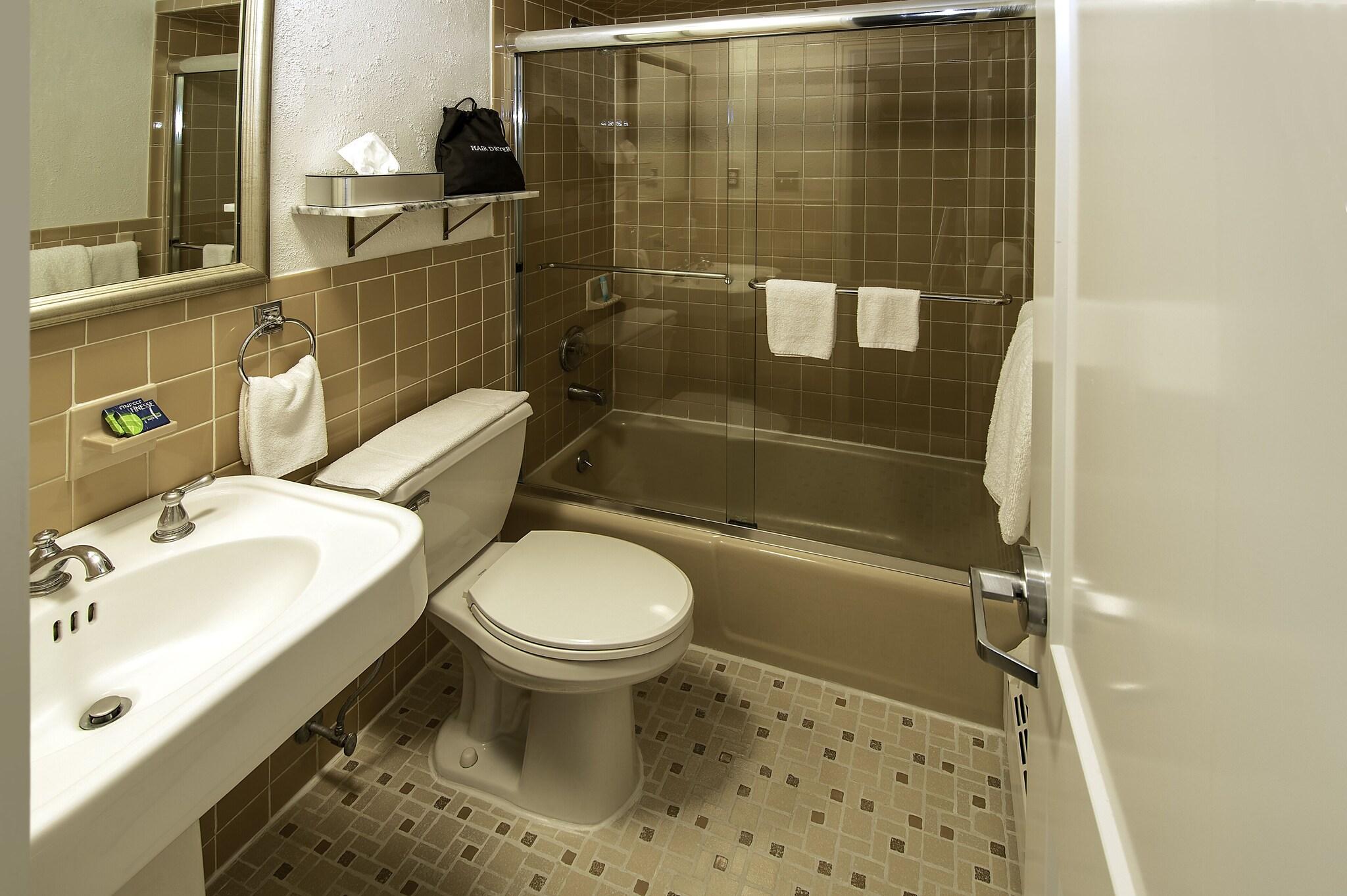 The Holland Hotel by null