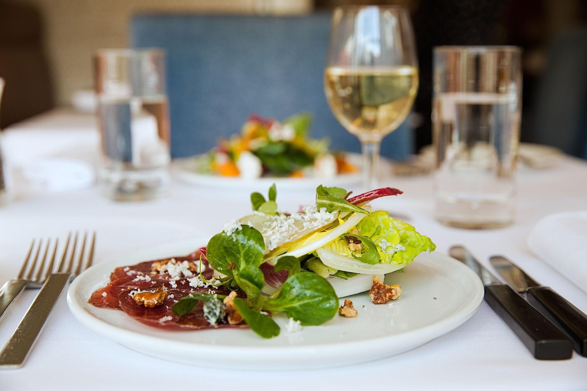 Hart's Hotel and Kitchen by null