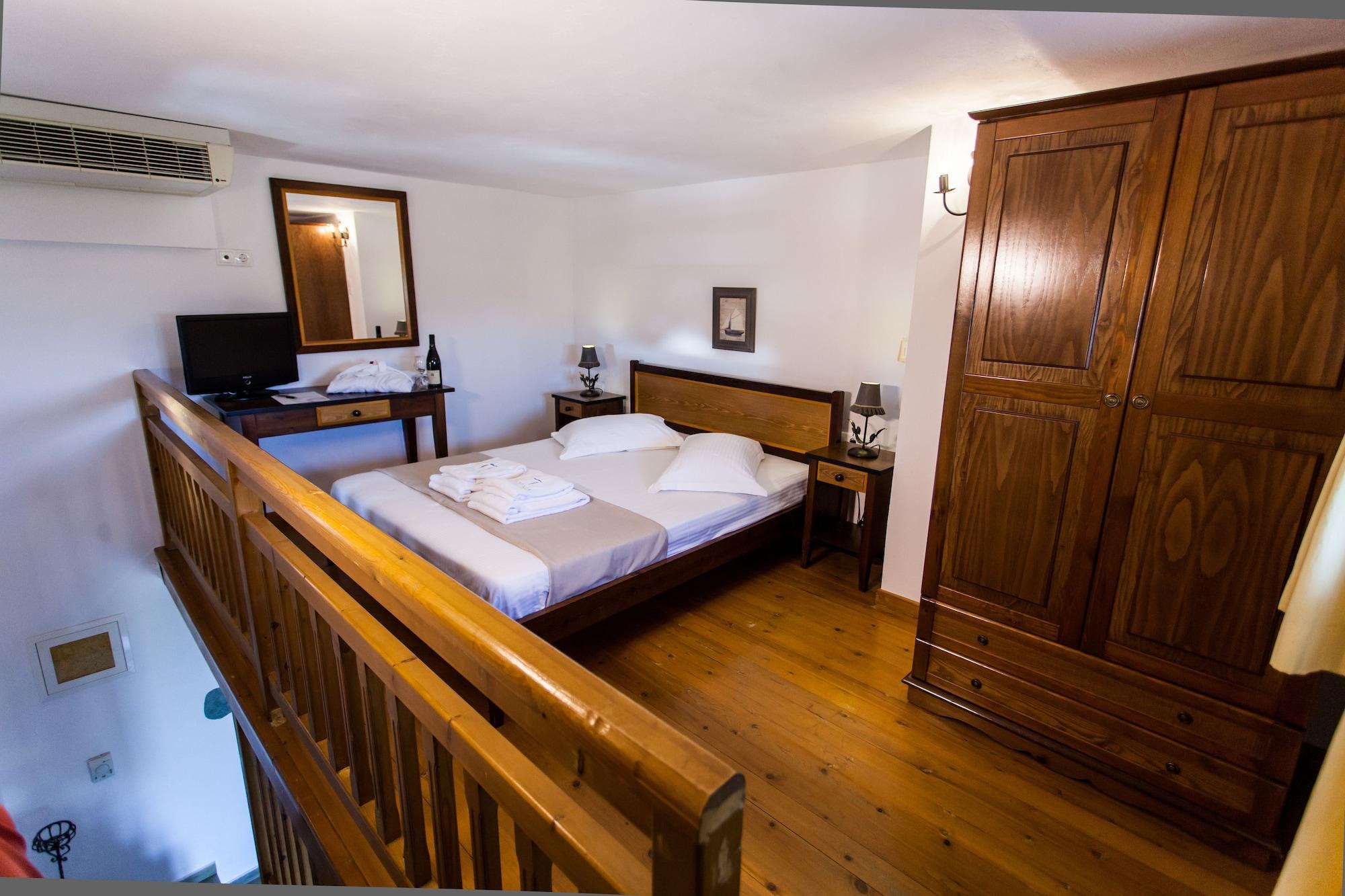 Studios Athina Plaka by null