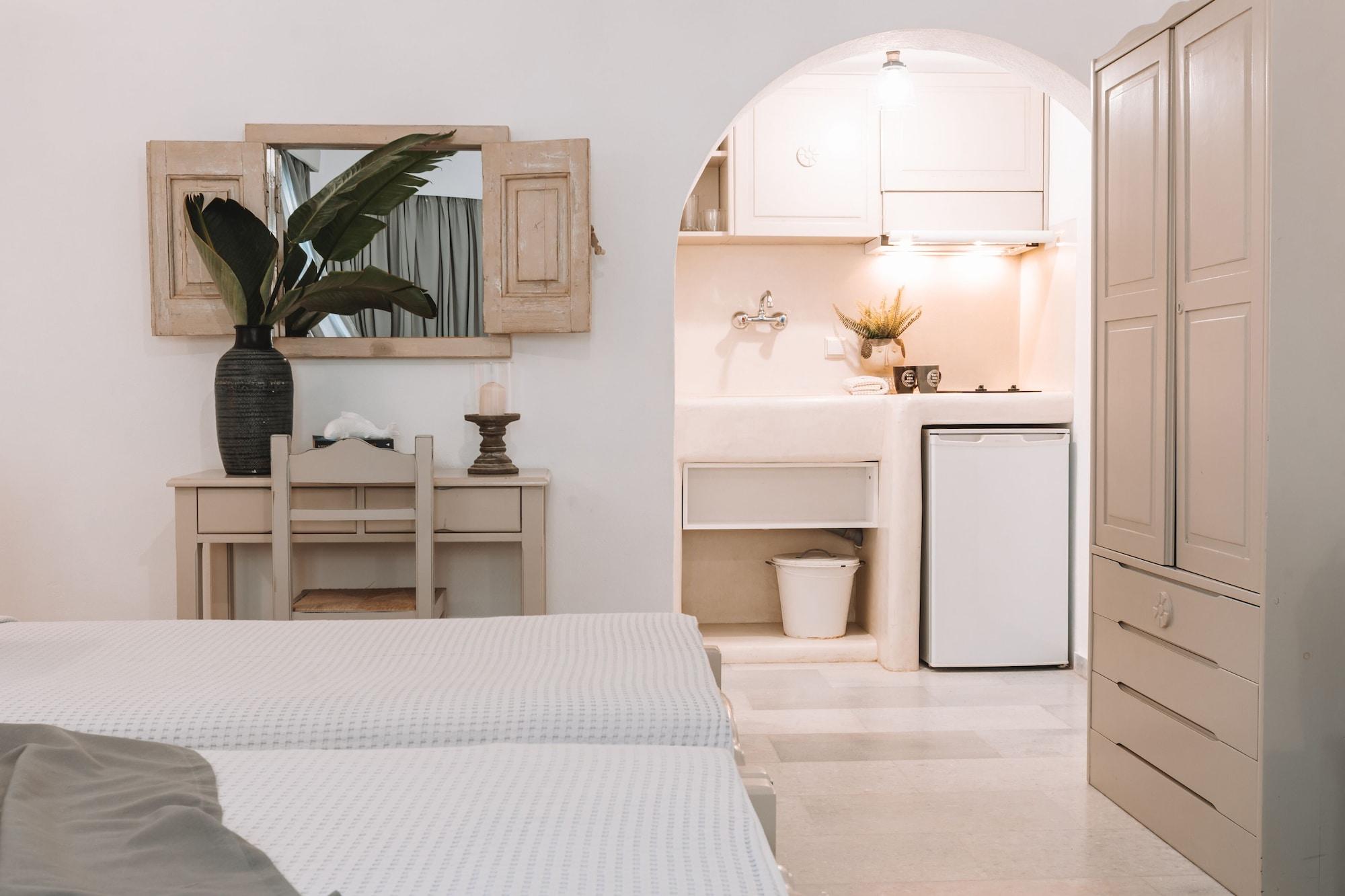 Studios Athina Plaka by null