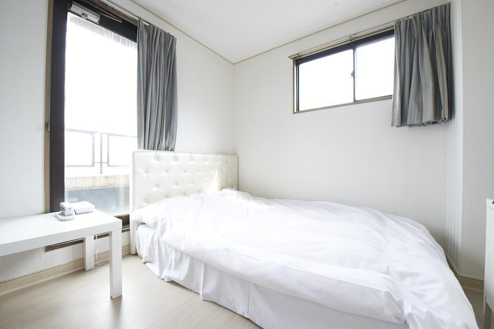 Hotel Empire in Shinjuku, Nakano