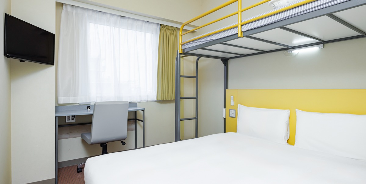 Triple room