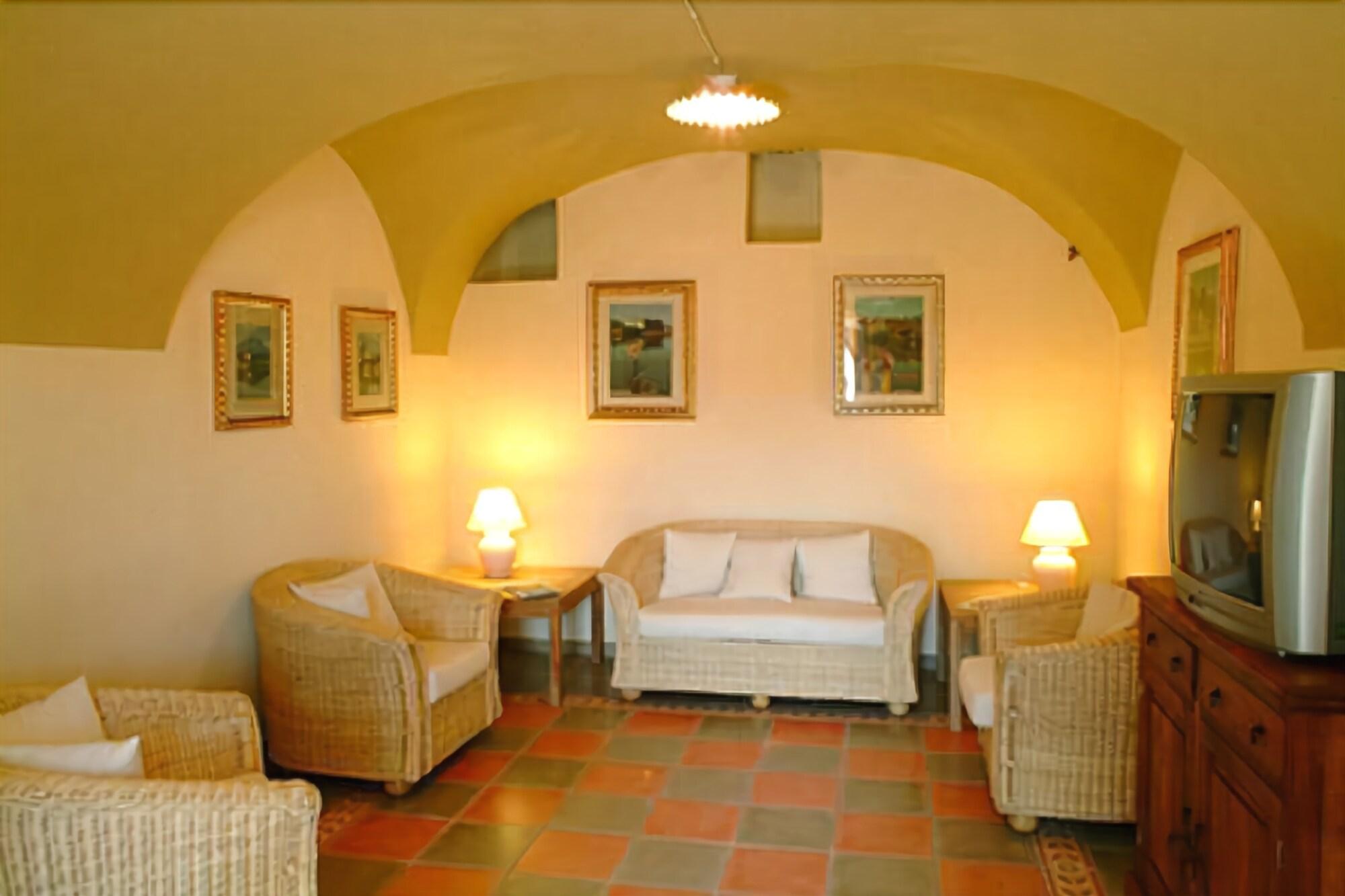 Corte Fiorita Albergo Diffuso by null