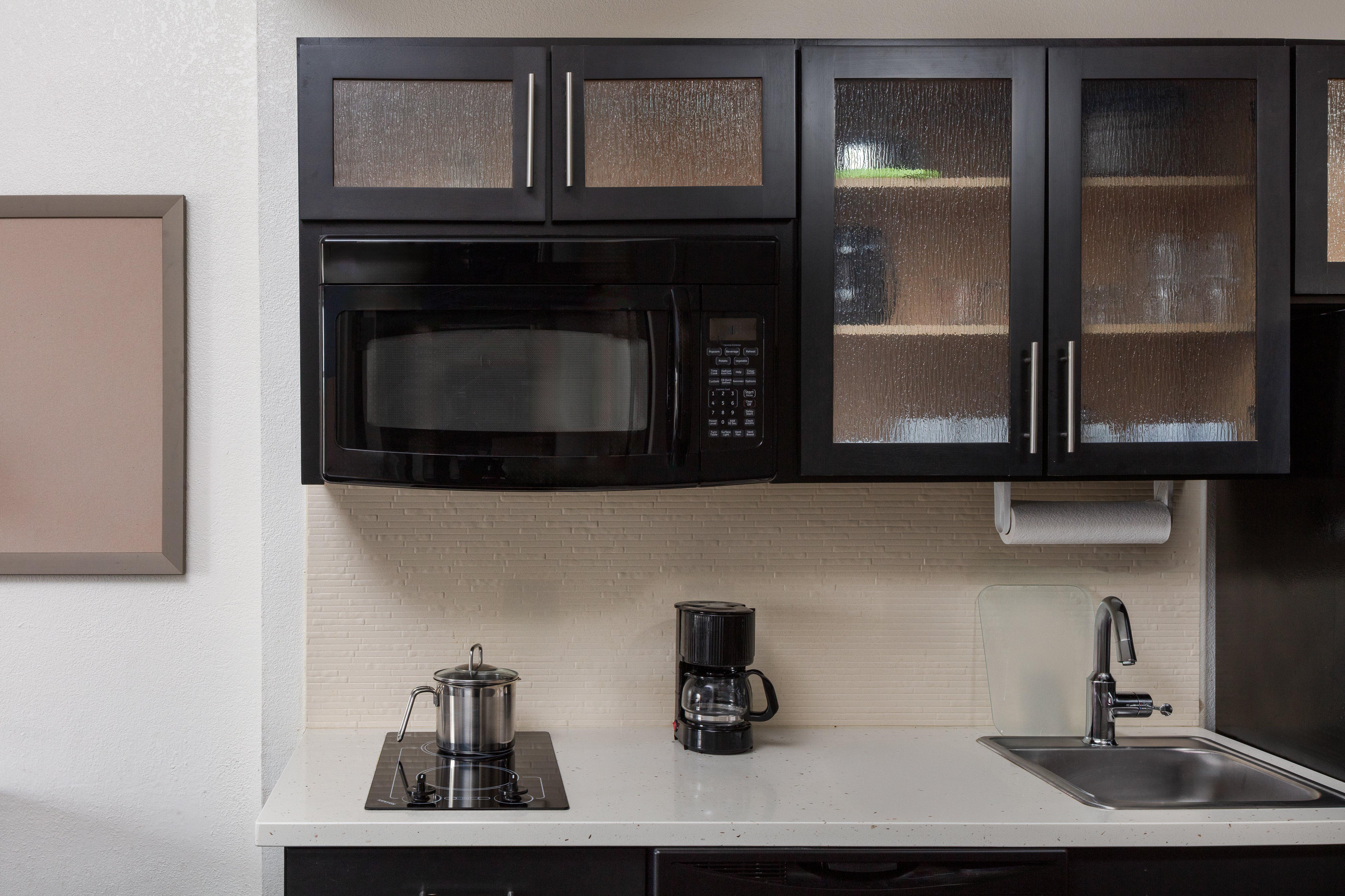 Candlewood Suites Omaha Airport