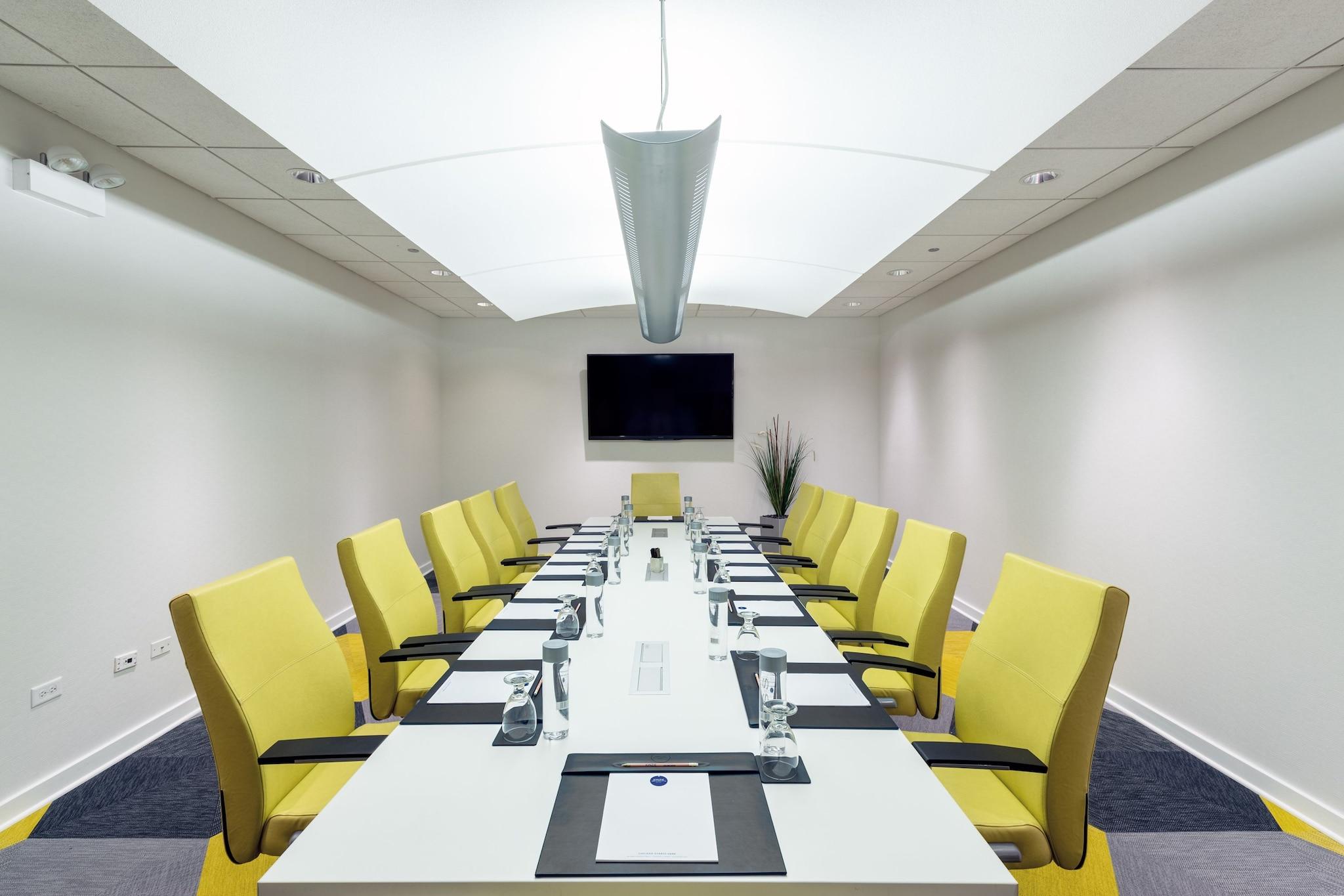 Kinzie Hotel by null