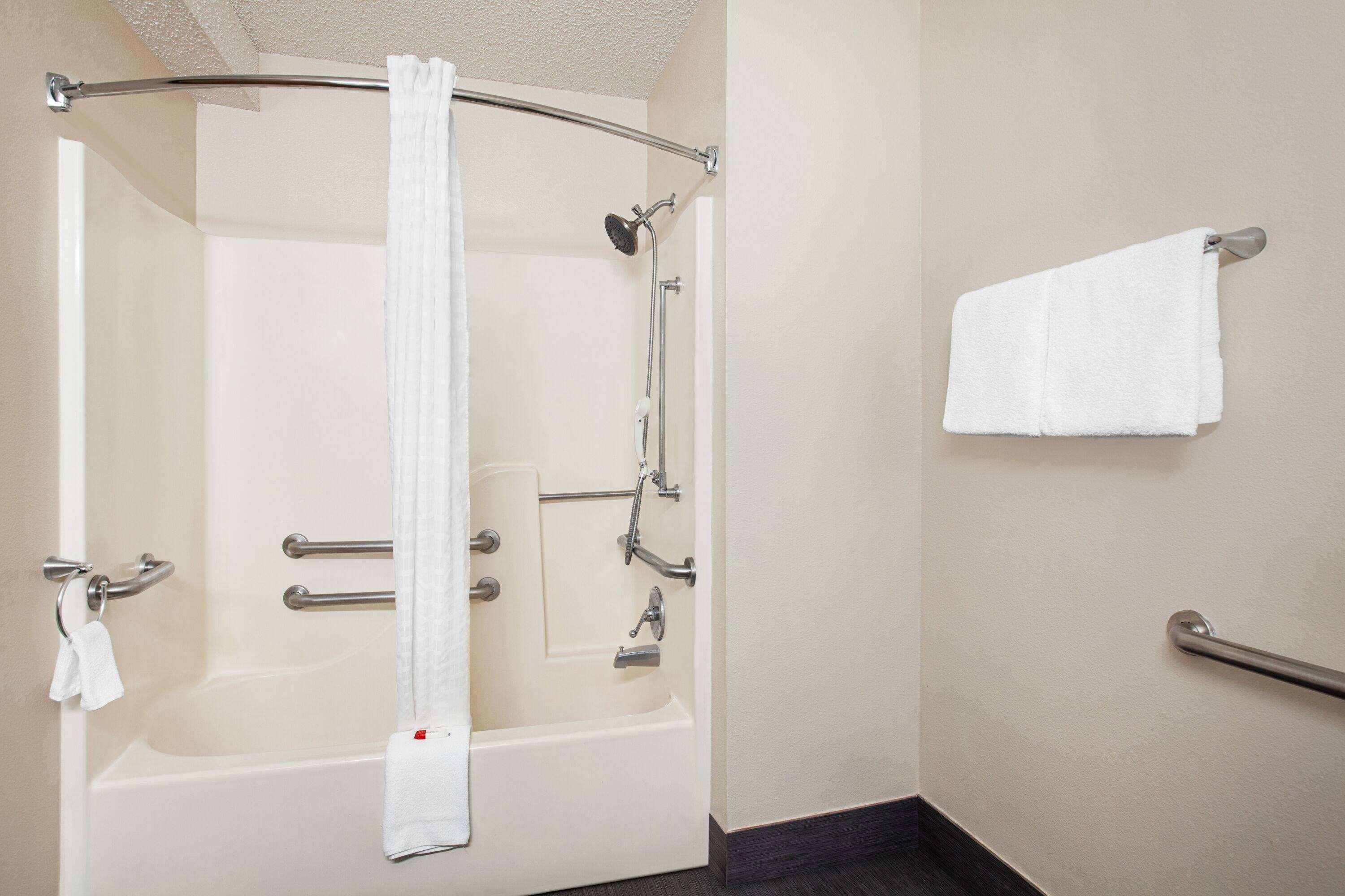 Super 8 By Wyndham Lenexa Overland Park Area