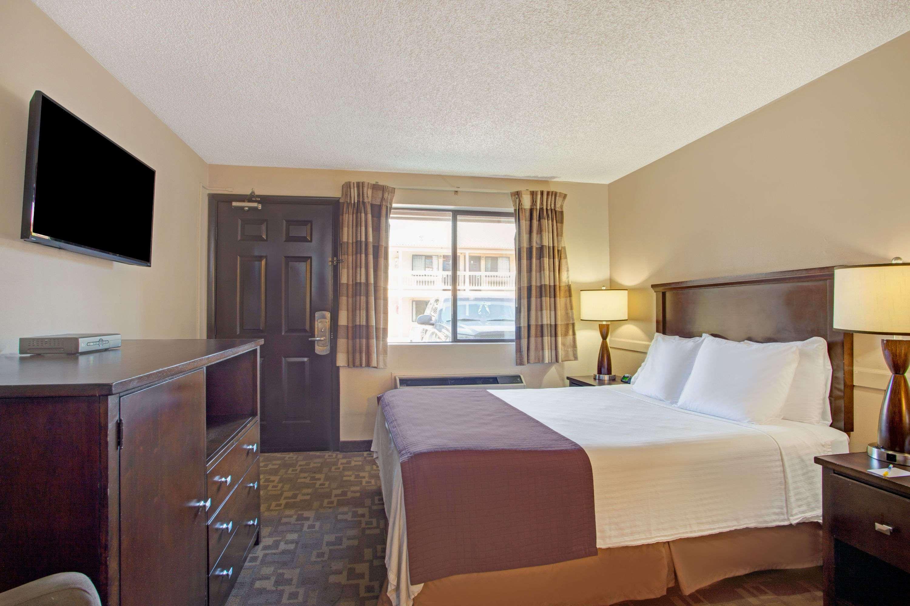 Days Inn by Wyndham Fife