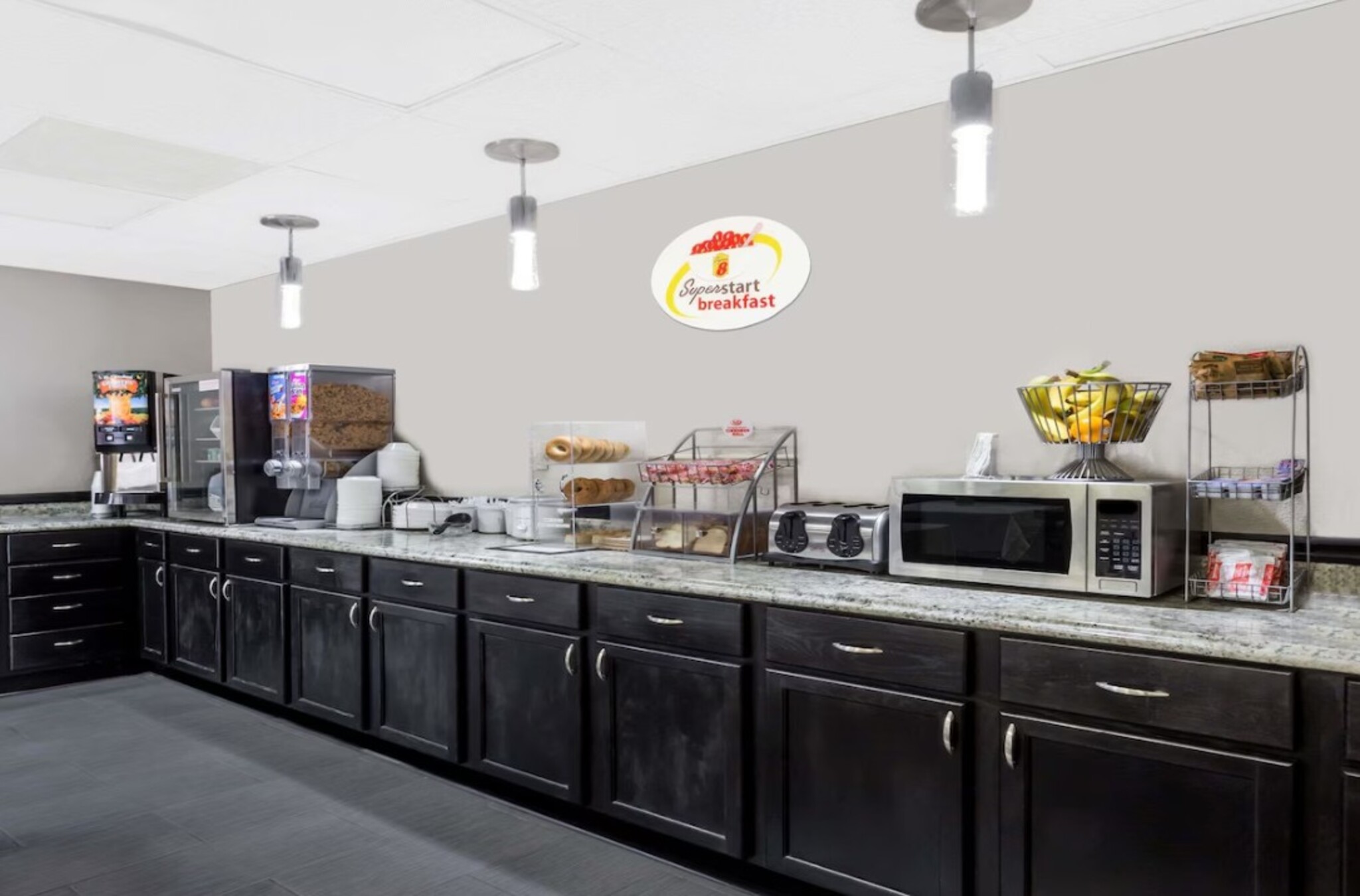 Super 8 by Wyndham Logansport