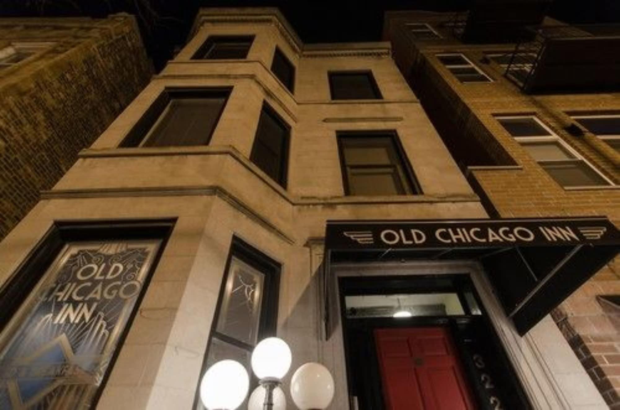 Old Chicago Inn featuring Room 13 by null
