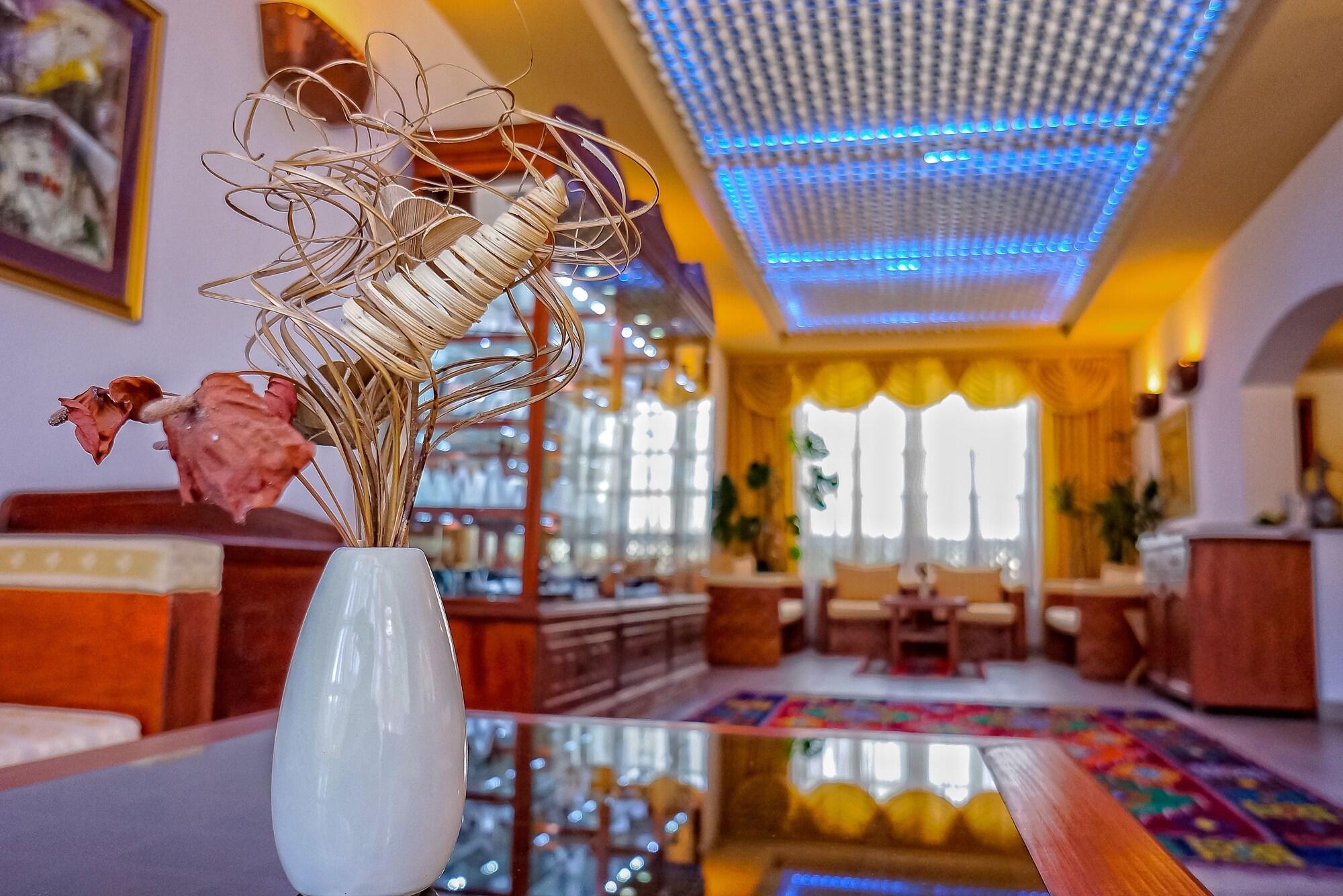 Hotel Old Town by null