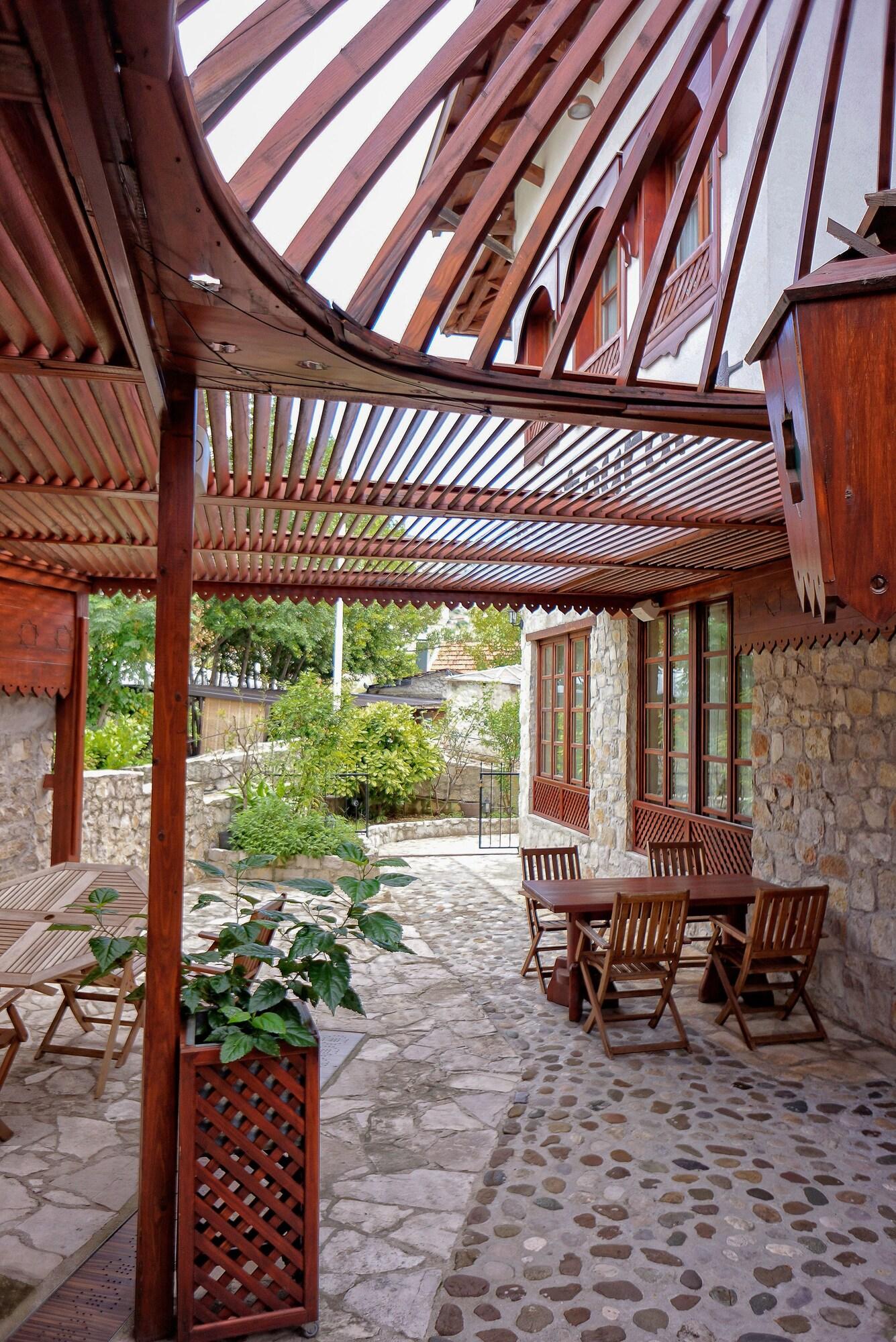 Hotel Old Town by null