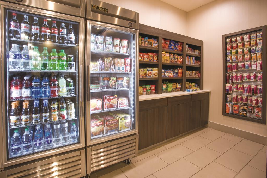 La Quinta Inn & Suites by Wyndham Pontoon Beach