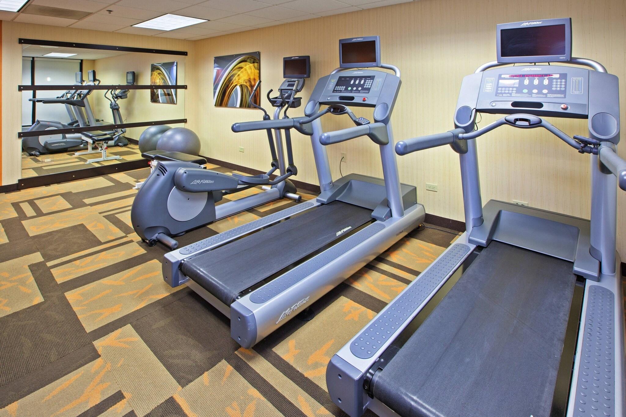 Courtyard By Marriott Chicago Midway Airport