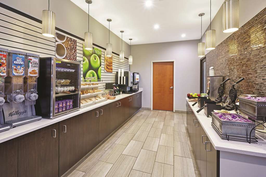 Best Western Plus Hyde Park Chicago Hotel