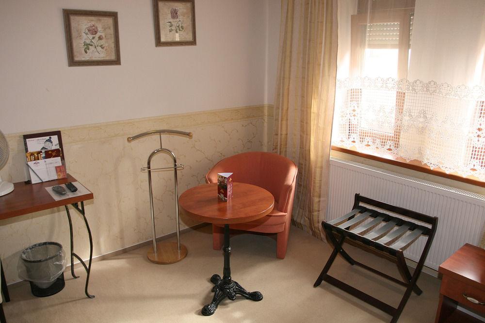 Hotel Roudna by null