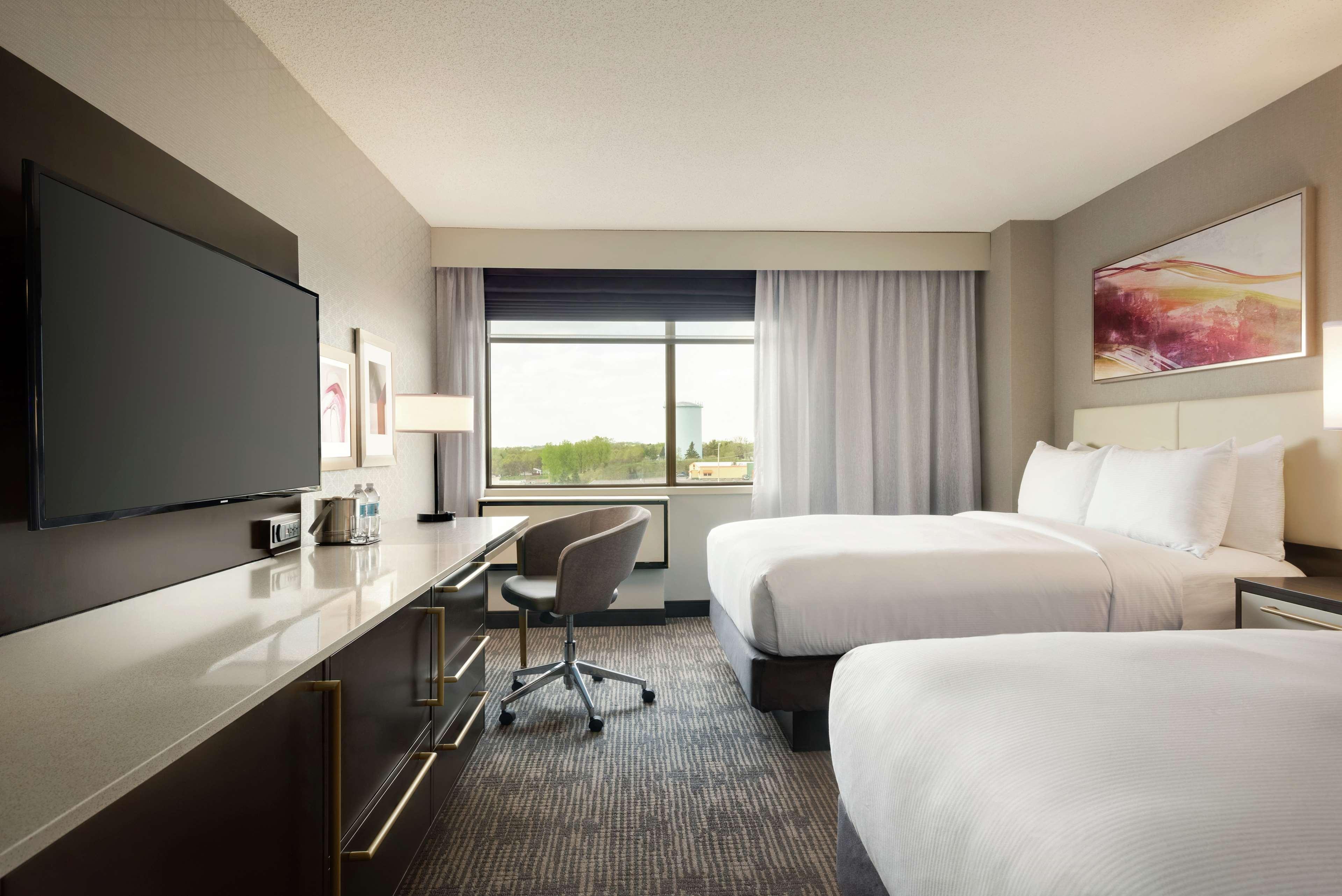 Doubletree by Hilton St. Paul East, MN