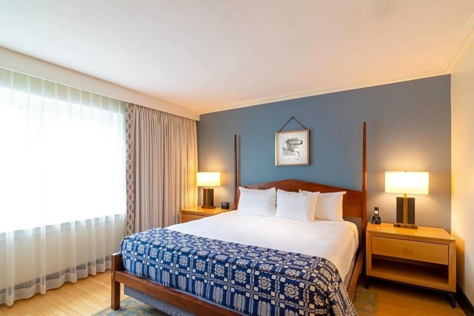 Williamsburg Lodge, Autograph Collection by null