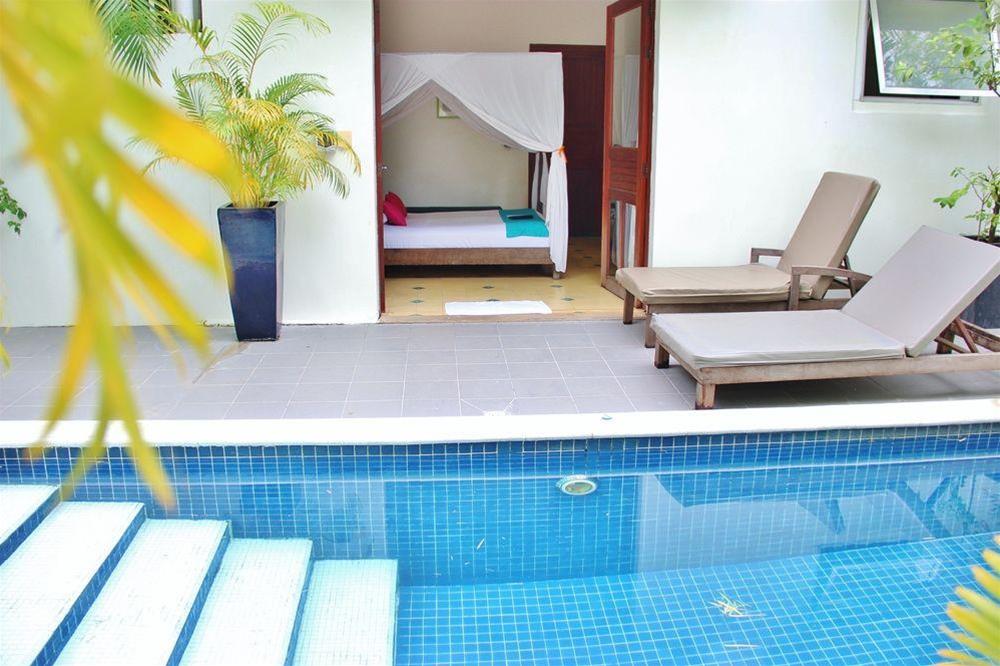 Pavilion Hotel by null
