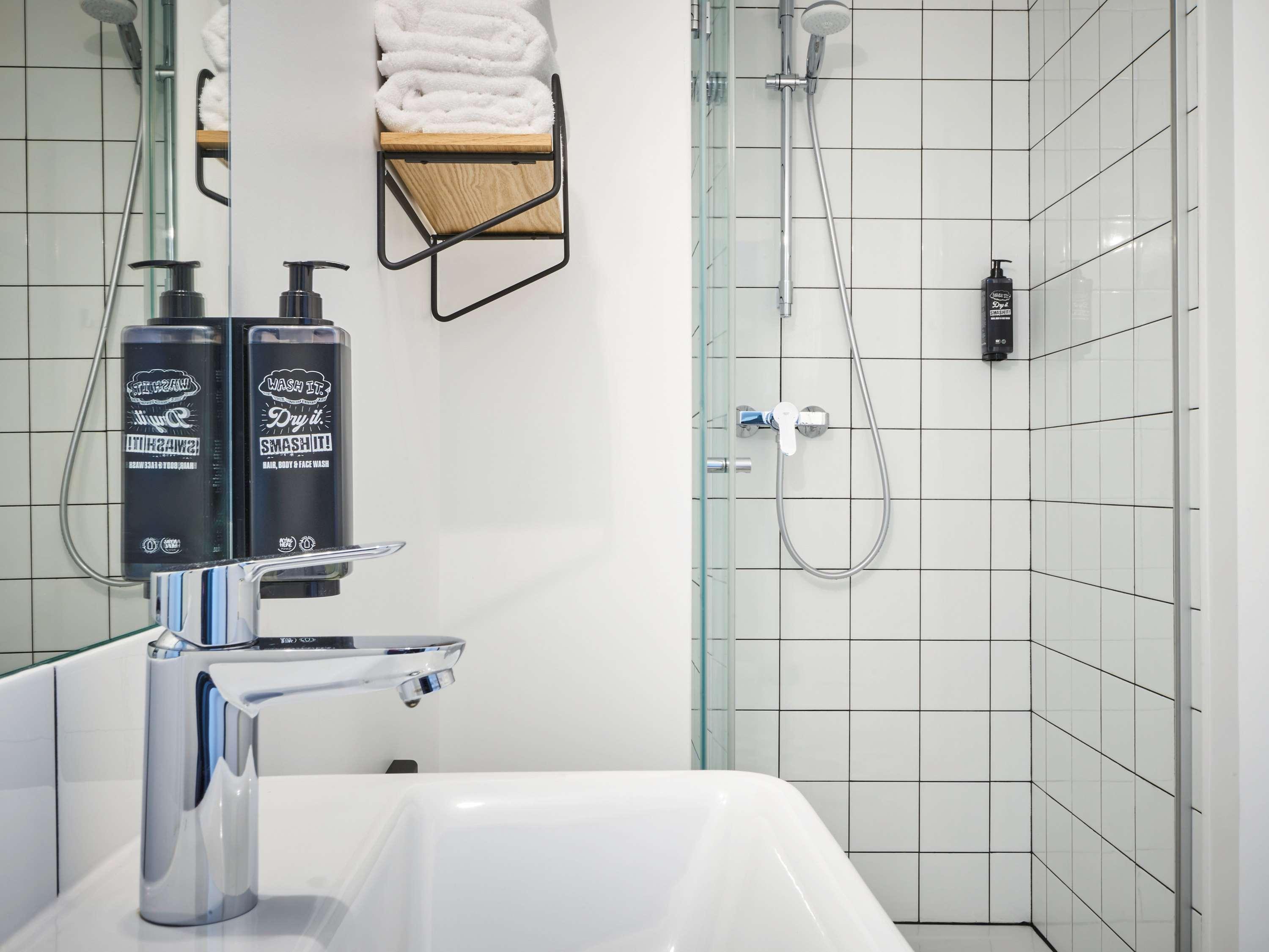 Ibis Styles Paris Gare De L'Est Magenta