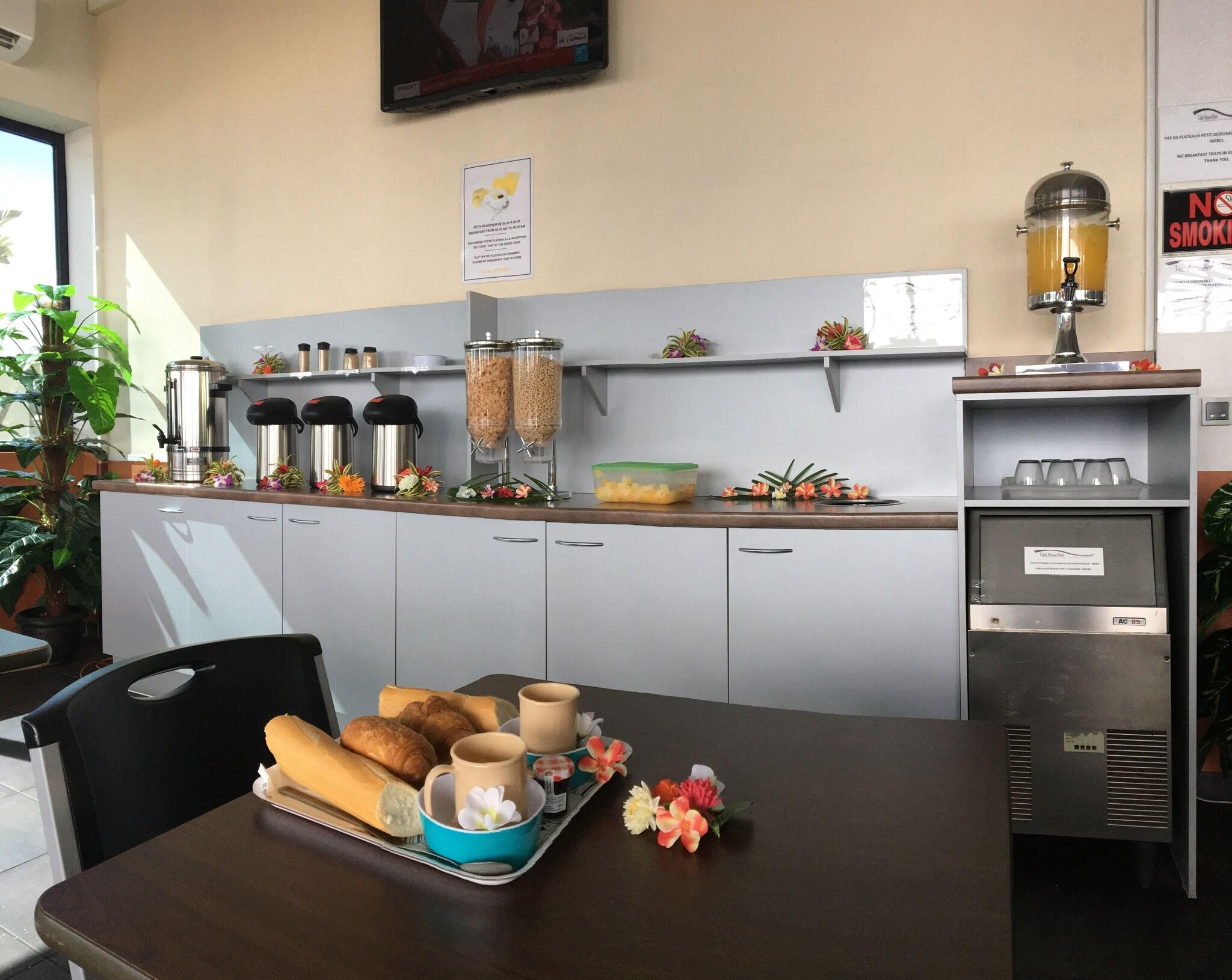 Tahiti Airport Motel by null