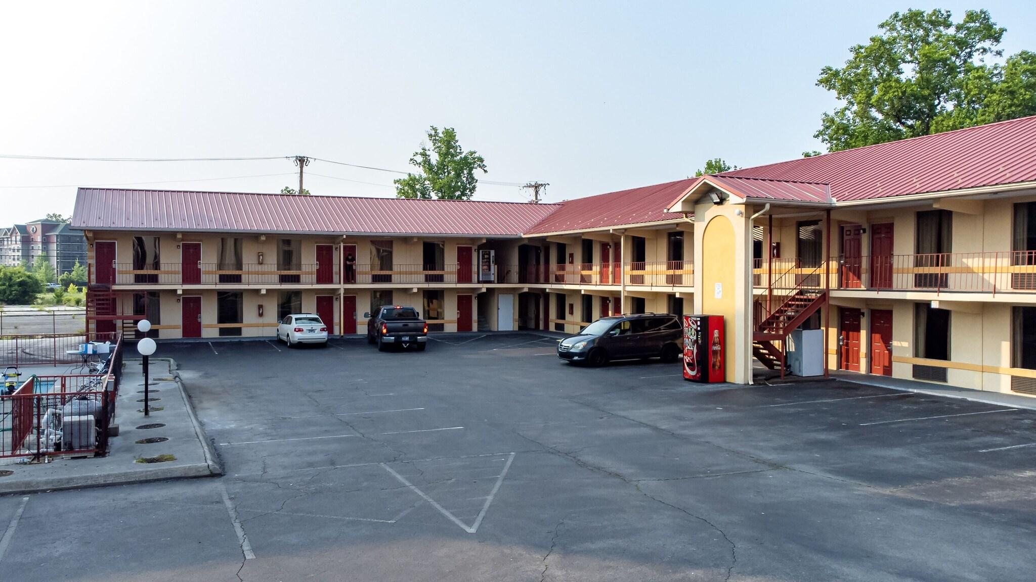 River Place Inn & Cabins