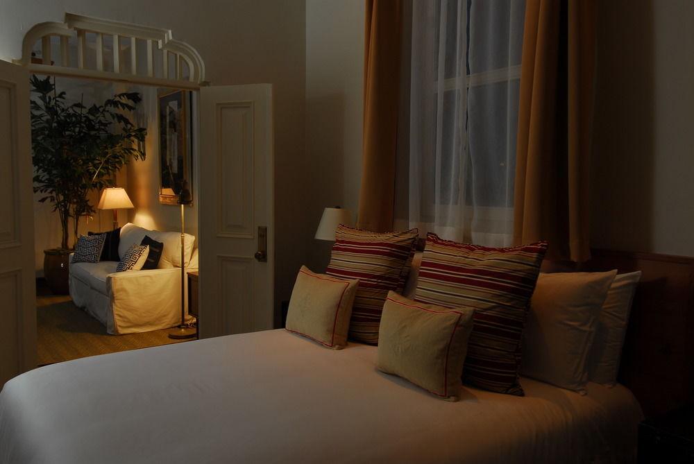 Las Clementinas by null